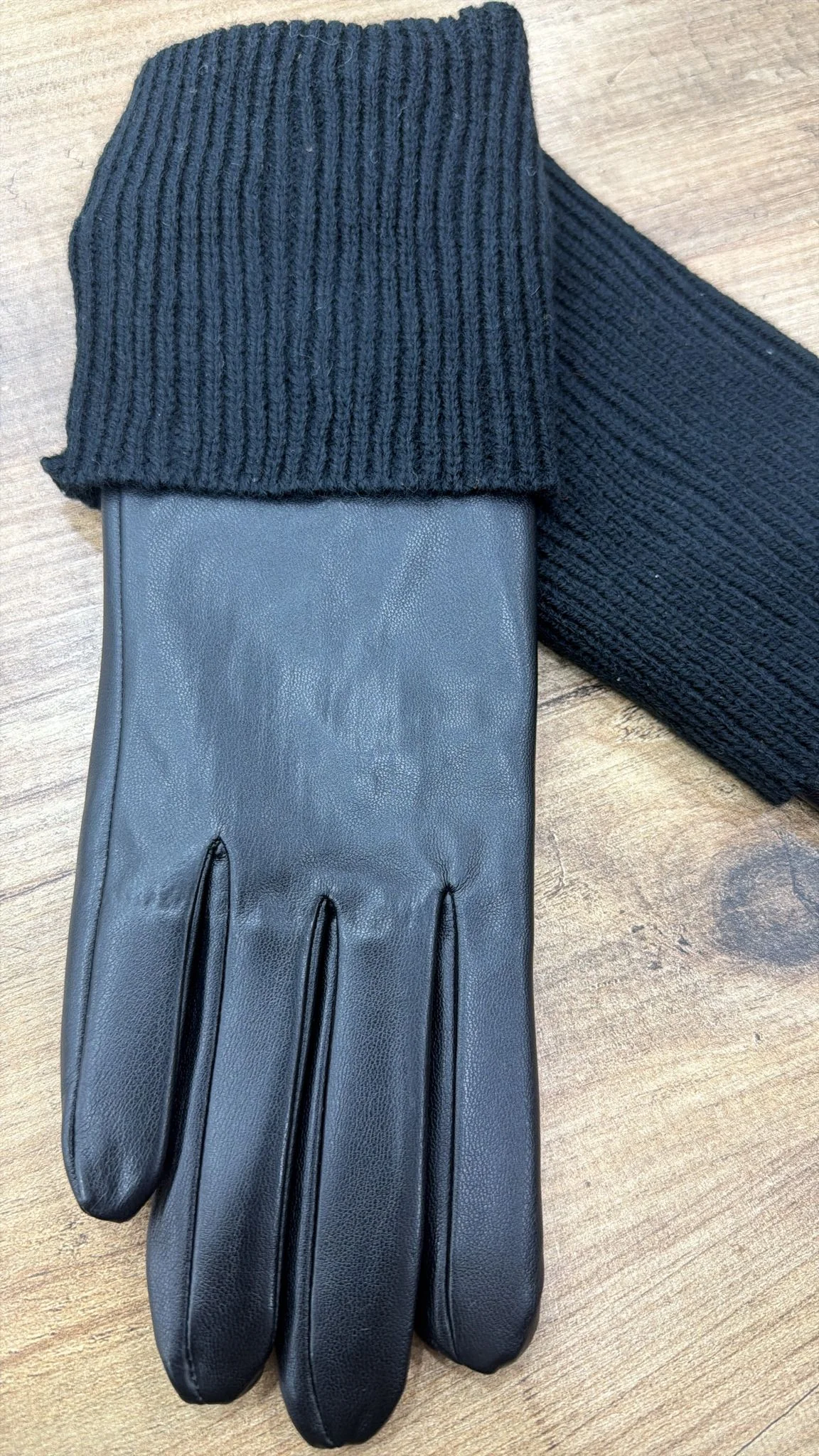 Ribbed Cuff PU Leather Gloves - Black - Nesvay - by Peralane - photo 3