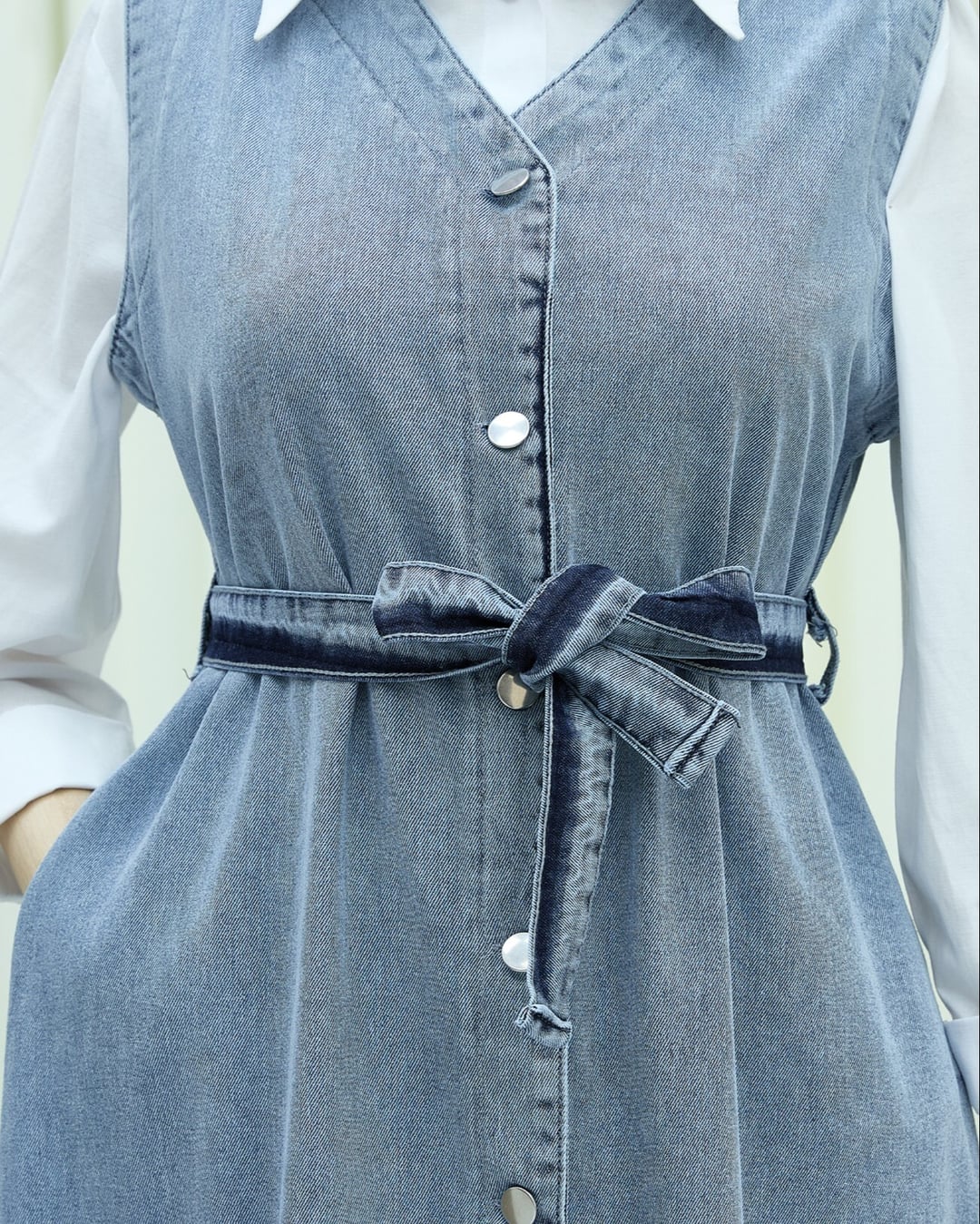 Belted Button-Front Denim Jile Dress - Ice Blue - Podyumplus - by Peralane - photo 6
