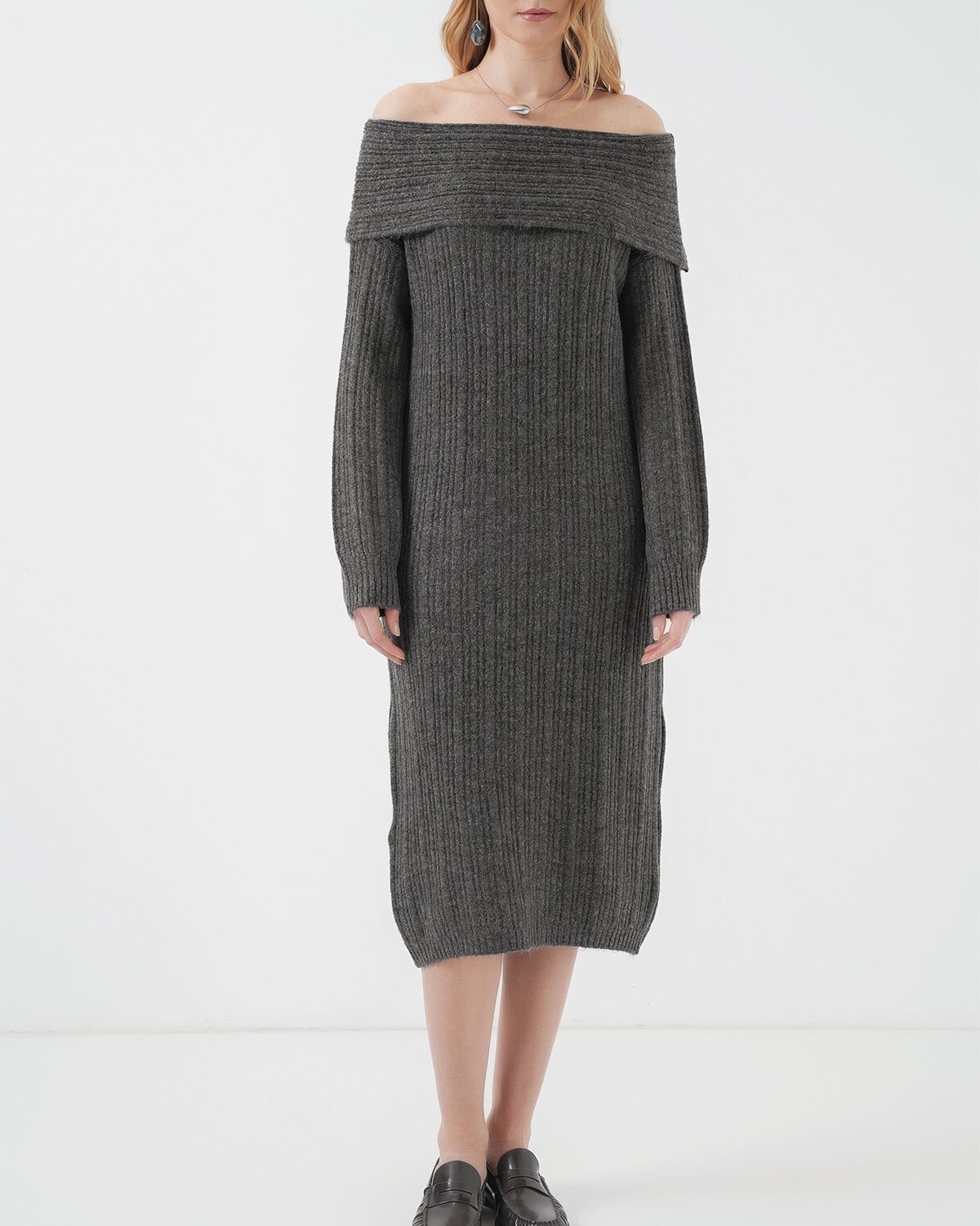 Madonna Collar Oversized Ribbed Knit Dress - Anthracite - Bigdart - by Peralane
