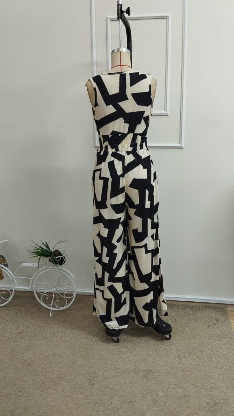 Women's Sleeveless V-Neck Wide-Leg Jumpsuit with Self-Tie Belt, Abstract Geometric Print, Beige and Black, Sold as a Pack of 6 - Janes - by Peralane - photo 6