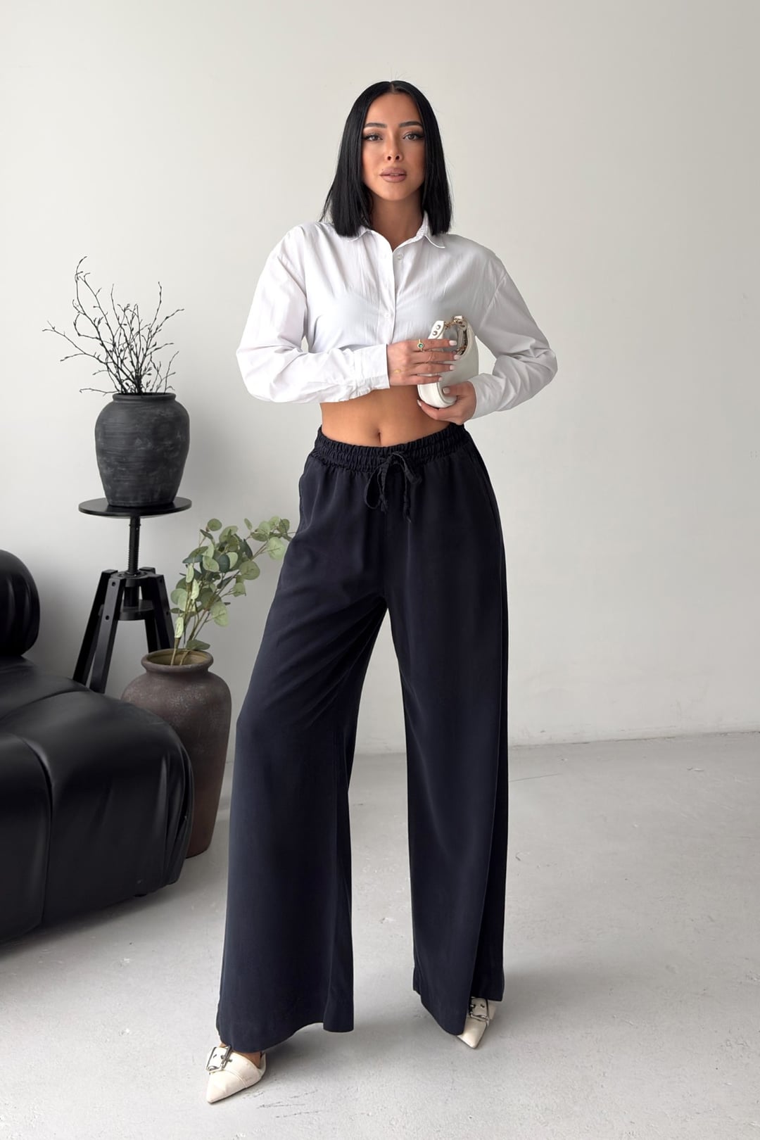 Milano Wide-Leg Elastic Waist Trousers in Dark Navy - Xlove - by Peralane