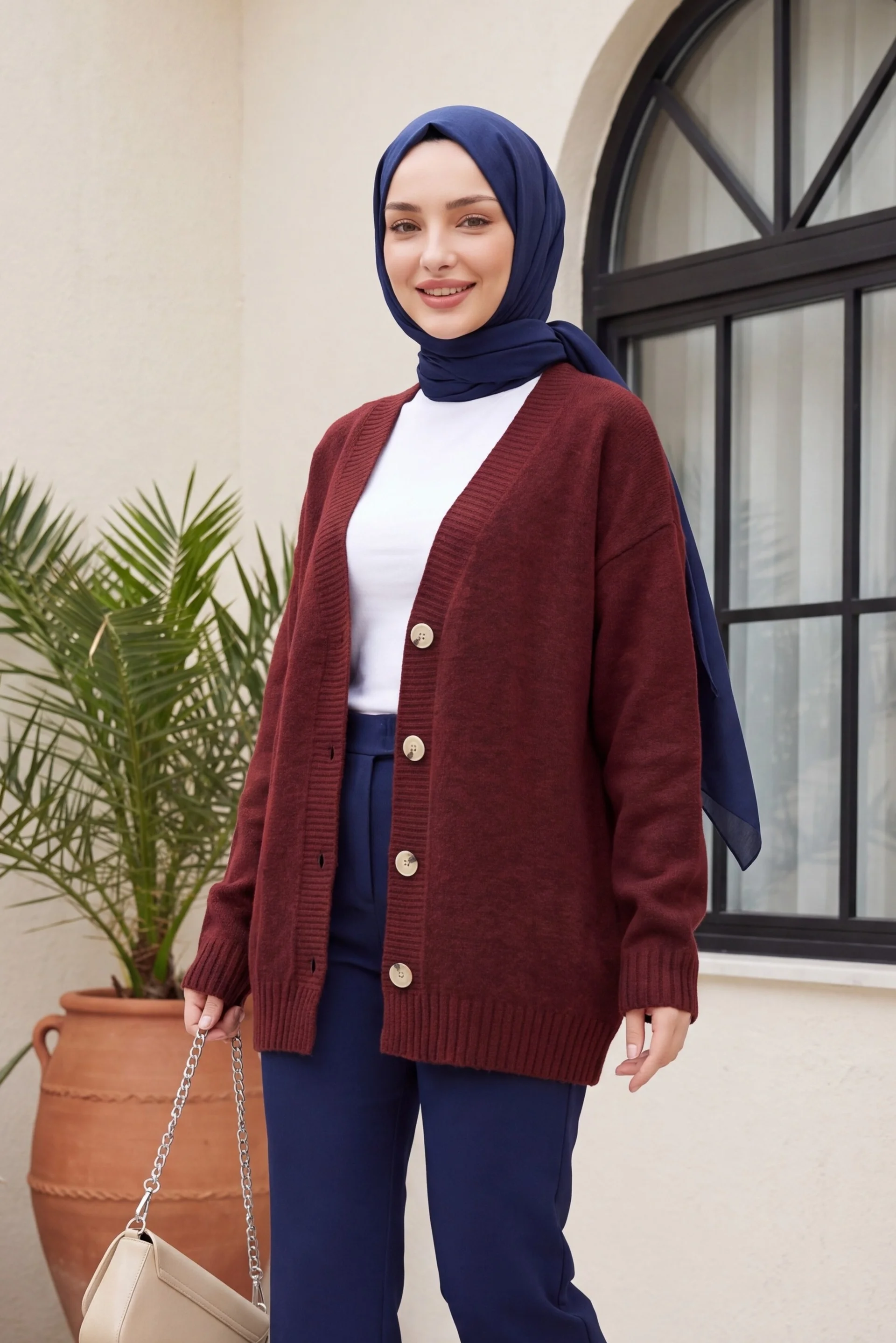 Burgundy V-Neck Button-Front Relaxed Knit Cardigan - Podyumplus - by Peralane - photo 2