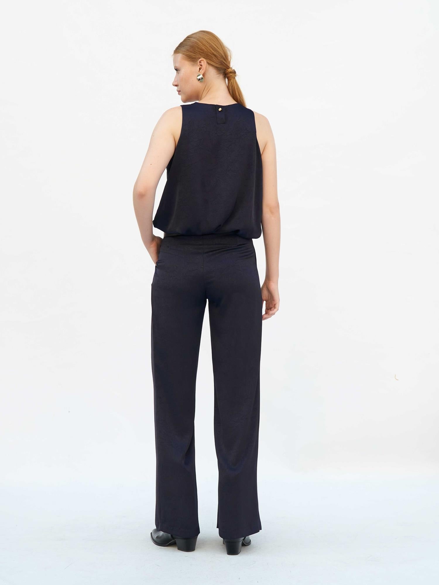 Navy Blue Sleeveless Textured Blouse - Lefon - by Peralane - photo 9