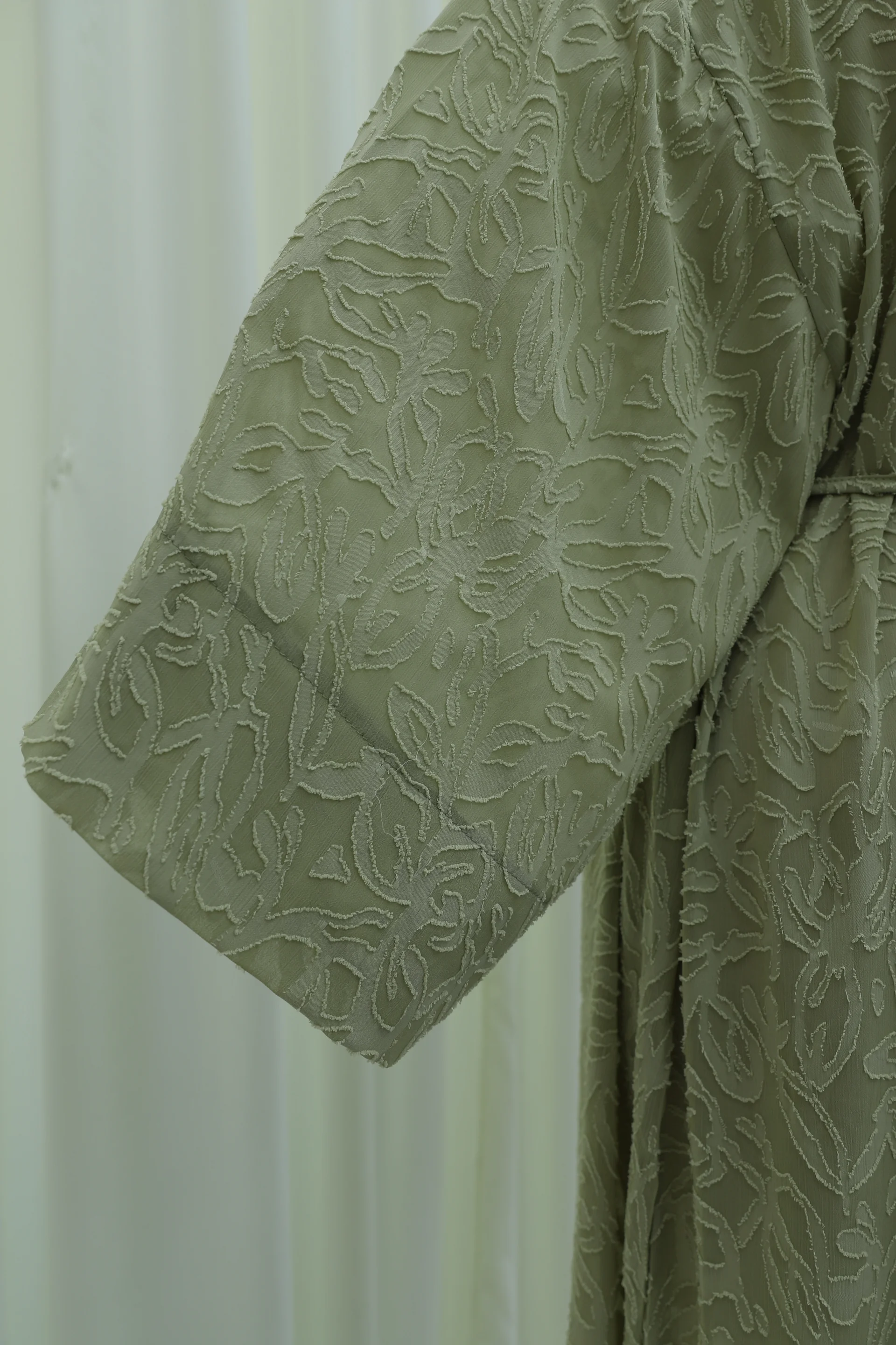 Long Kimono with Wide Sleeves and Brooch - Light Green - Podyumplus - by Peralane - photo 4