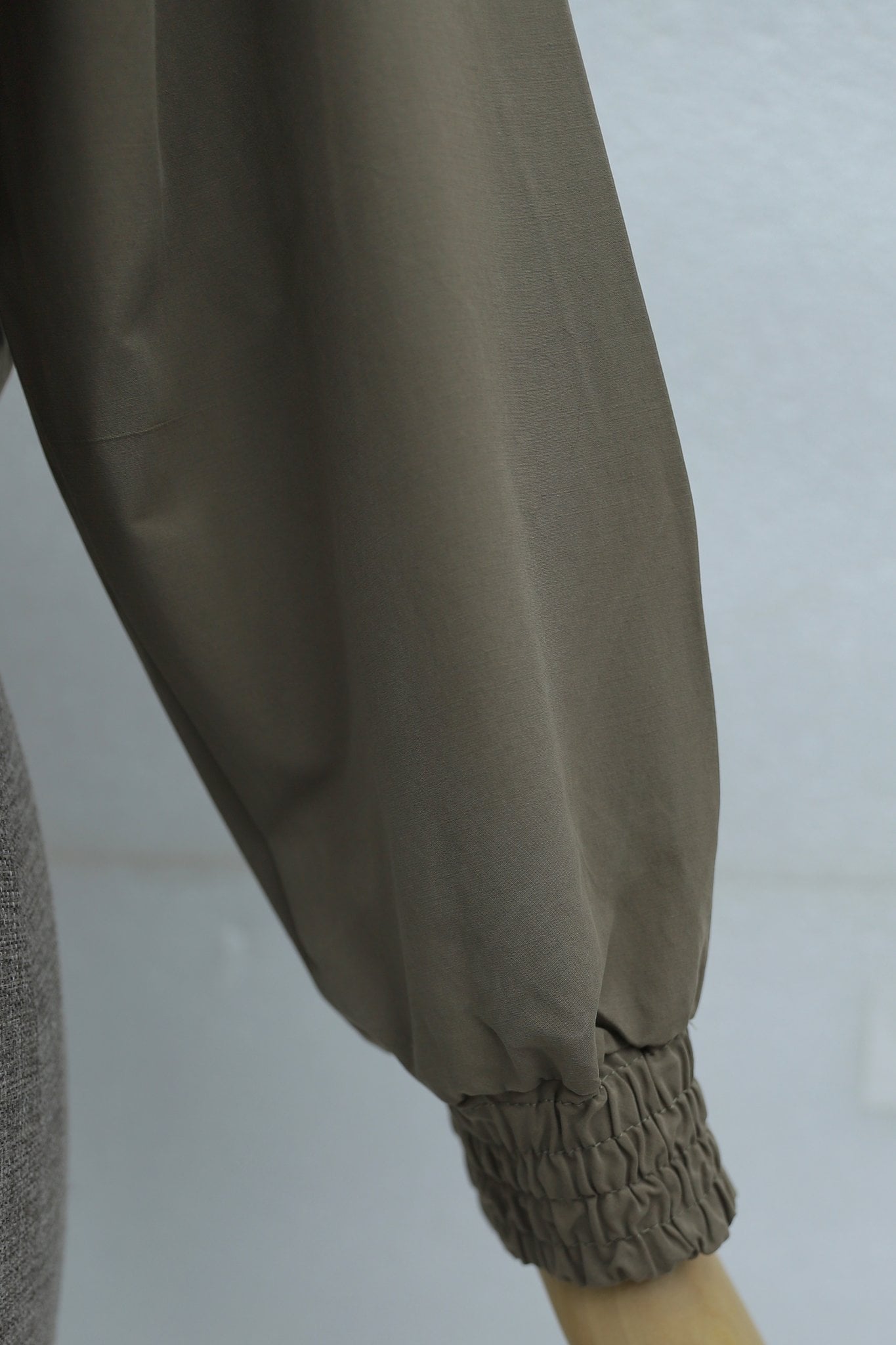 Shawl Collar Crop Jacket with Elasticated Cuffs and Belted Waist - Light Brown - Podyumplus - by Peralane - photo 6