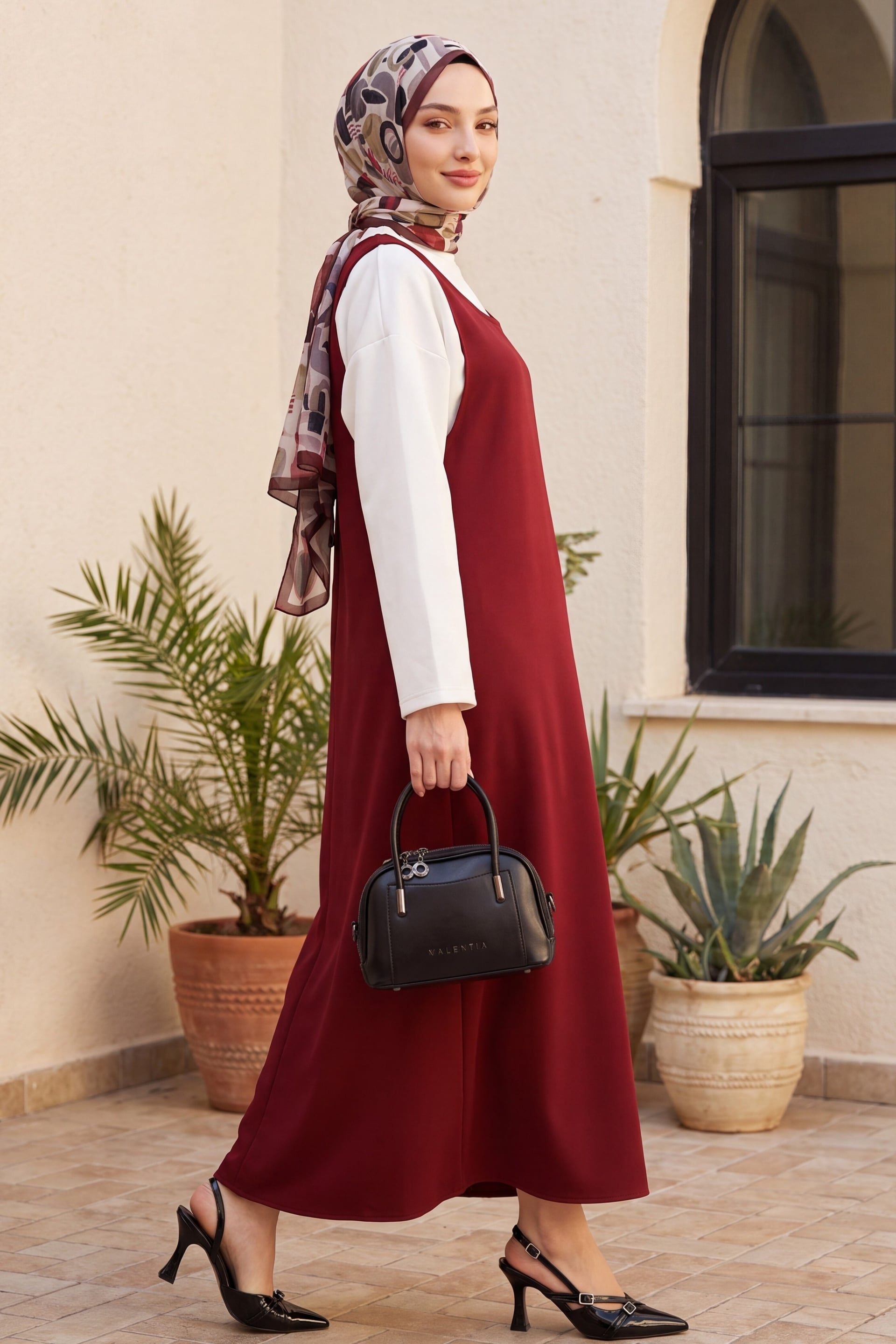 Crew Neck Long Sleeve Blouse and Double Crepe Abaya Set - Burgundy - Podyumplus - by Peralane