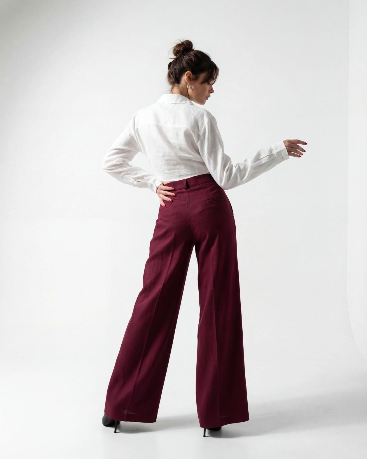 Women's High-Waist Wide-Leg Linen Trousers in Burgundy - Fame - by Peralane - photo 3