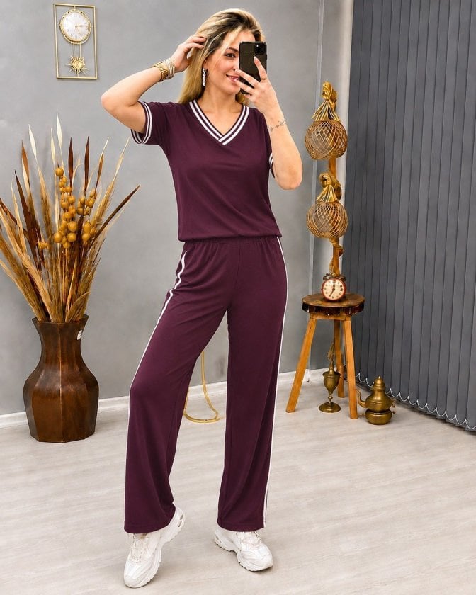 Women's V-Neck Short Sleeve Jersey T-Shirt and Trousers Loungewear Set - Janes - by Peralane - photo 2