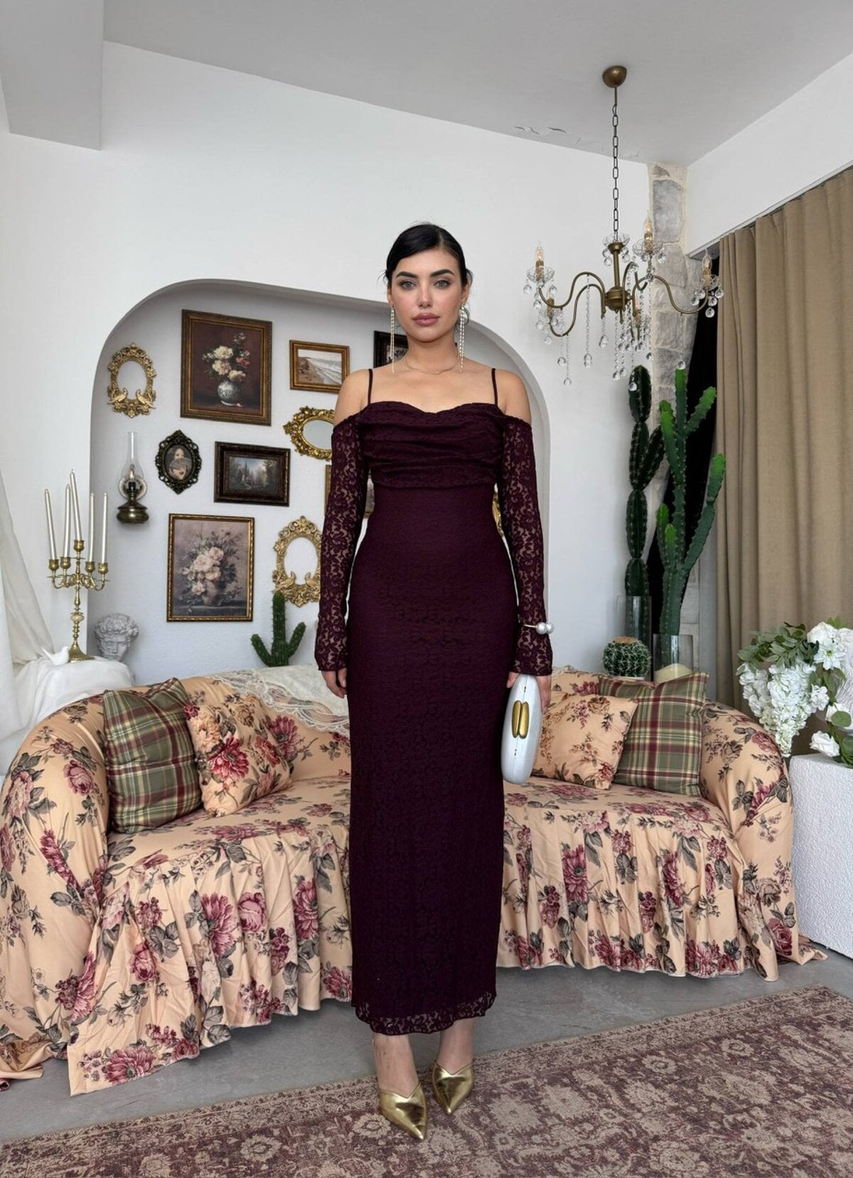 Plum Lace Long-Sleeve Midi Dress with Sweetheart Neckline - Etika - by Peralane - photo 8