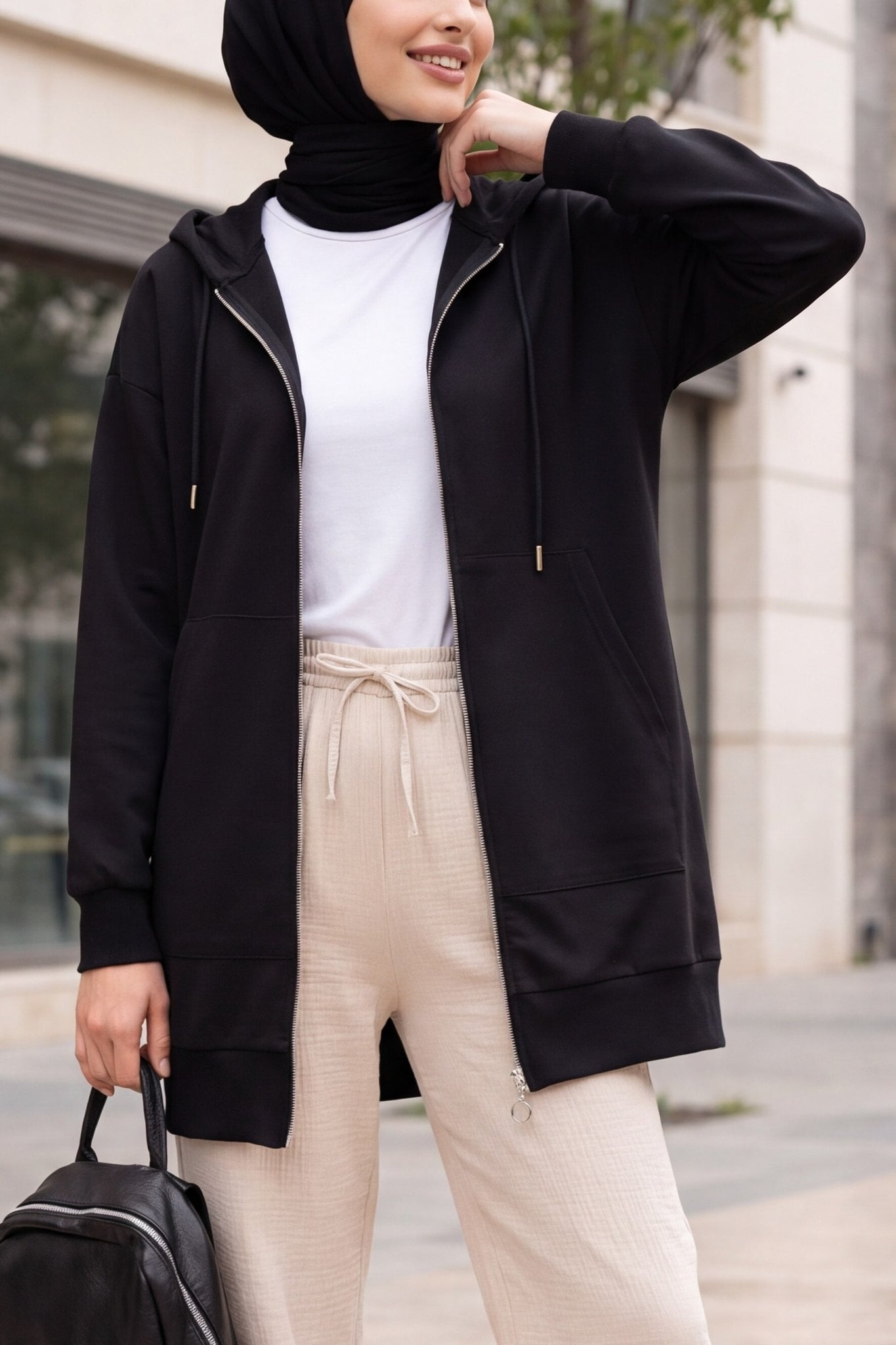 Black Zip-Up Kangaroo Pocket Hoodie - Podyumplus - by Peralane