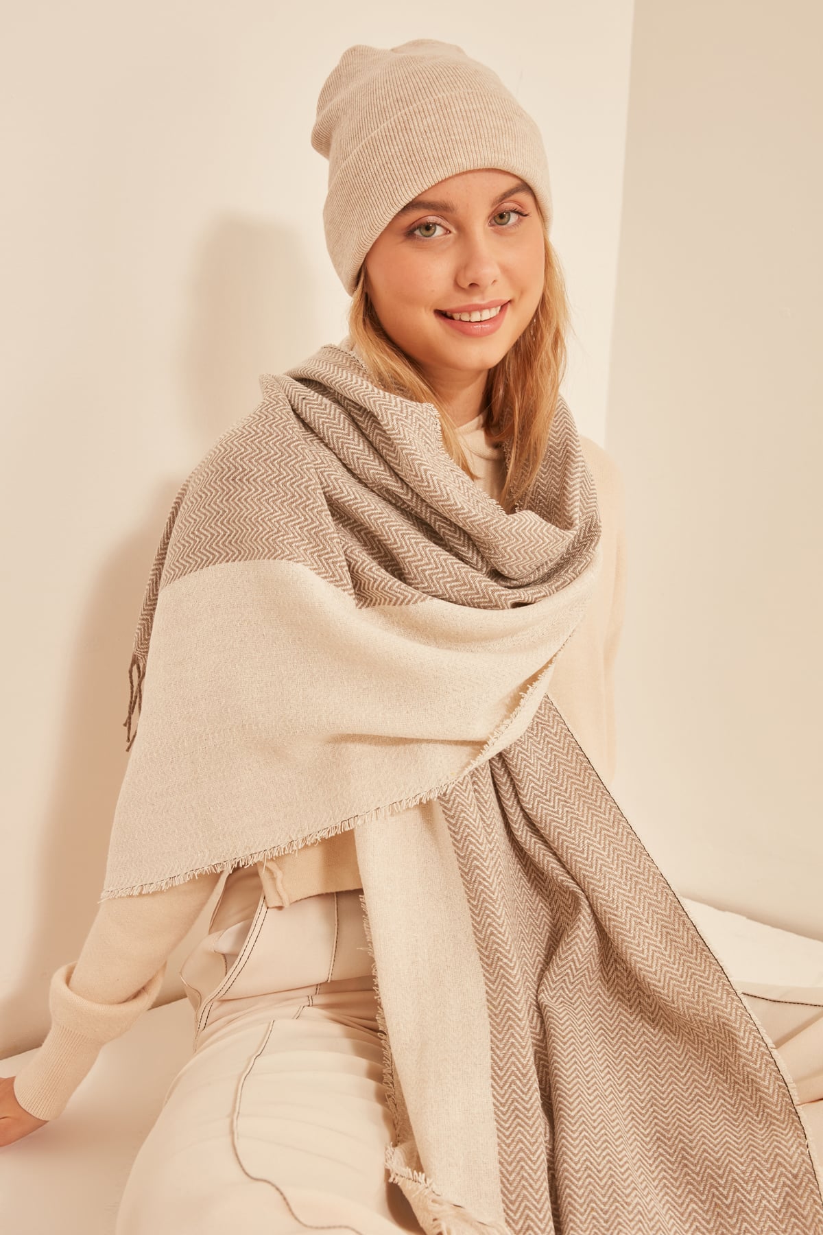 Soft Textured Herringbone Pattern Scarf in Cream and Mink - Nesvay - by Peralane - photo 2