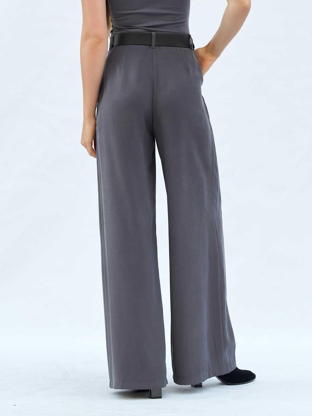 Pleated Palazzo Trousers with Belt - Women's Set - Lefon - by Peralane - photo 6