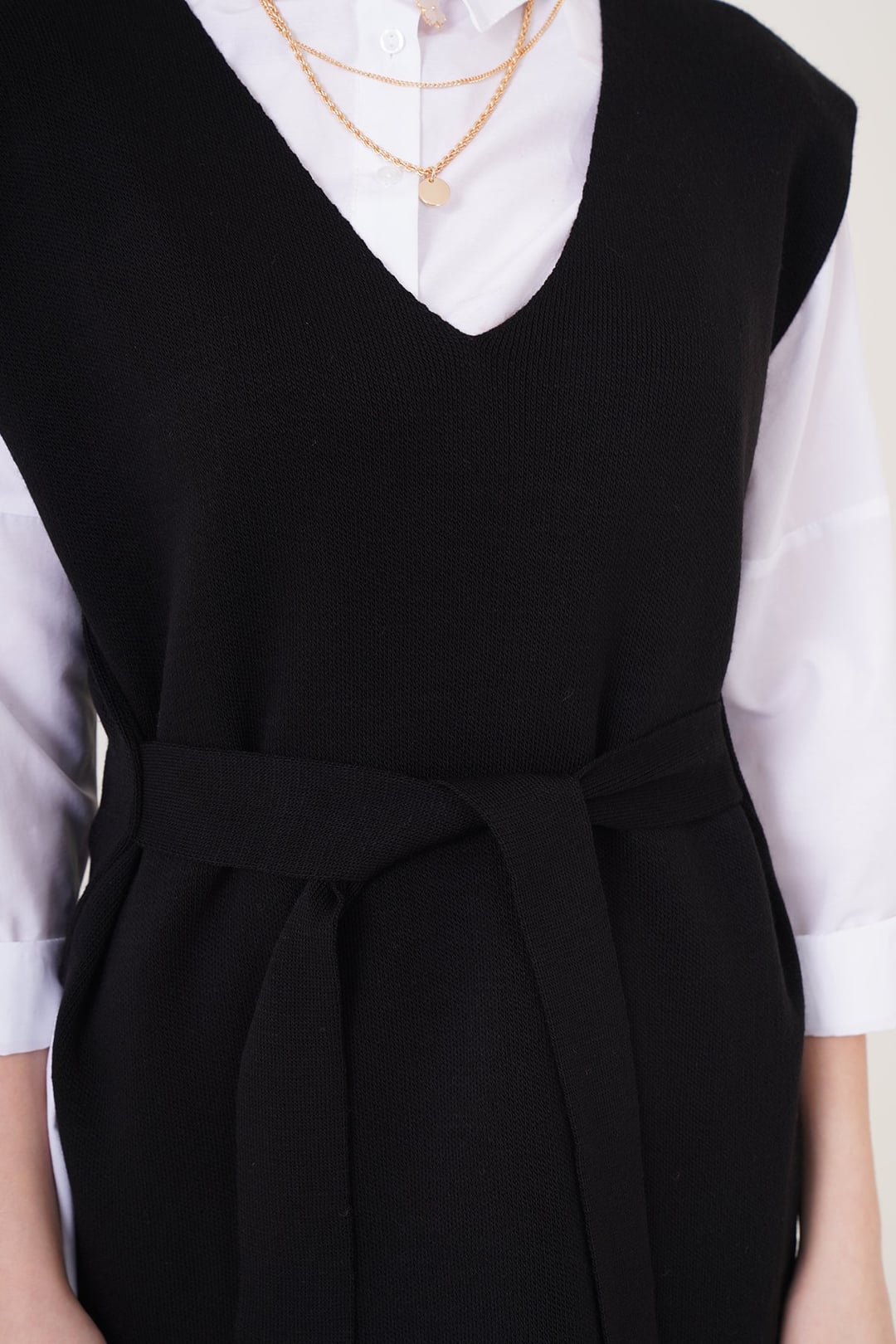 Black Knit Vest with Self-Tie Belt - Bigdart - by Peralane - photo 3