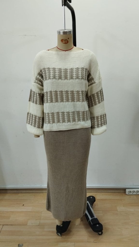 Women's Long-Sleeve Boat Neck Knit Sweater and Maxi Skirt Co-ord Set - Janes - by Peralane - photo 5