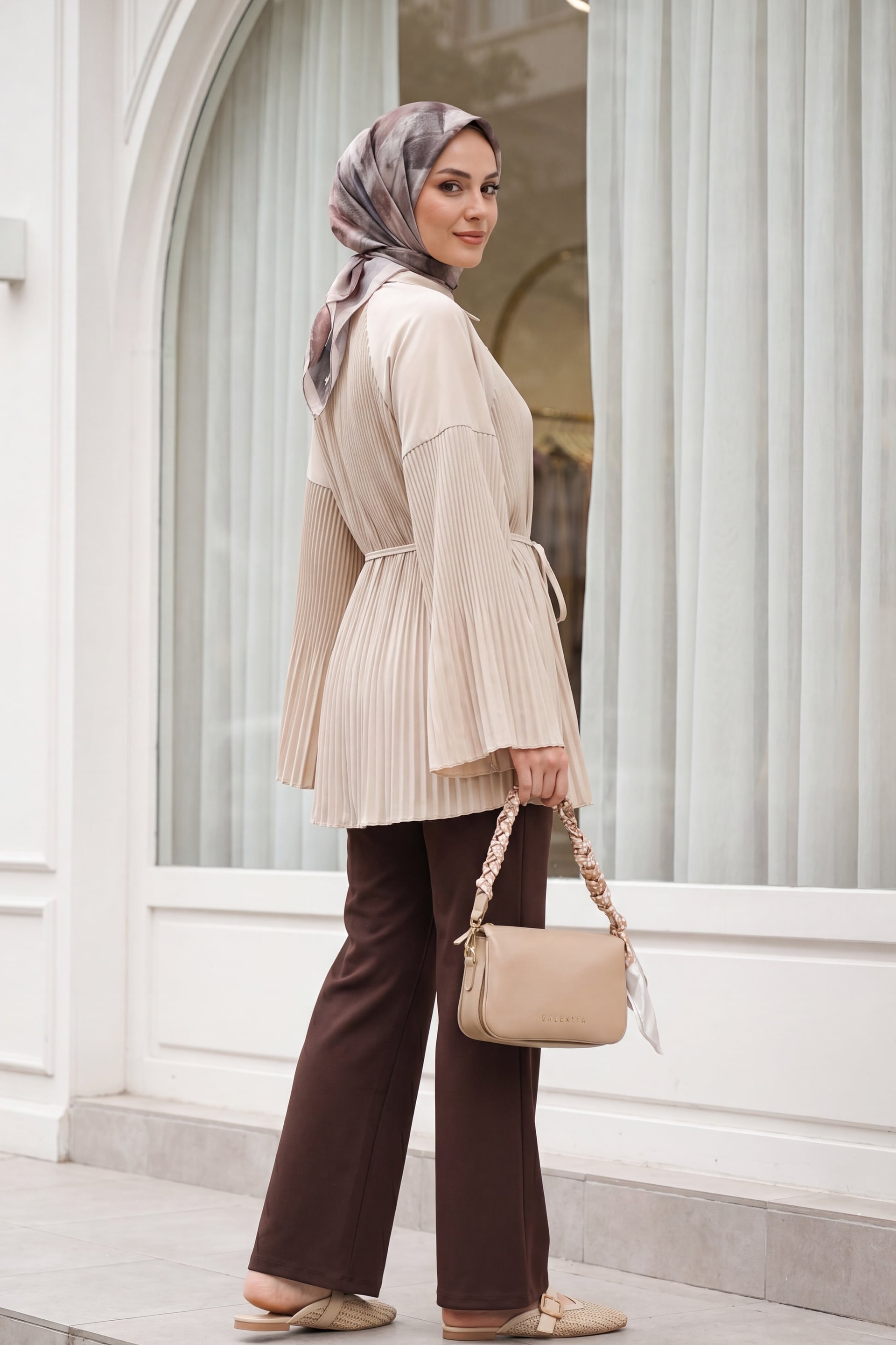 High-Waist Wide-Leg Trousers with Belt - Dark Brown - Podyumplus - by Peralane - photo 5