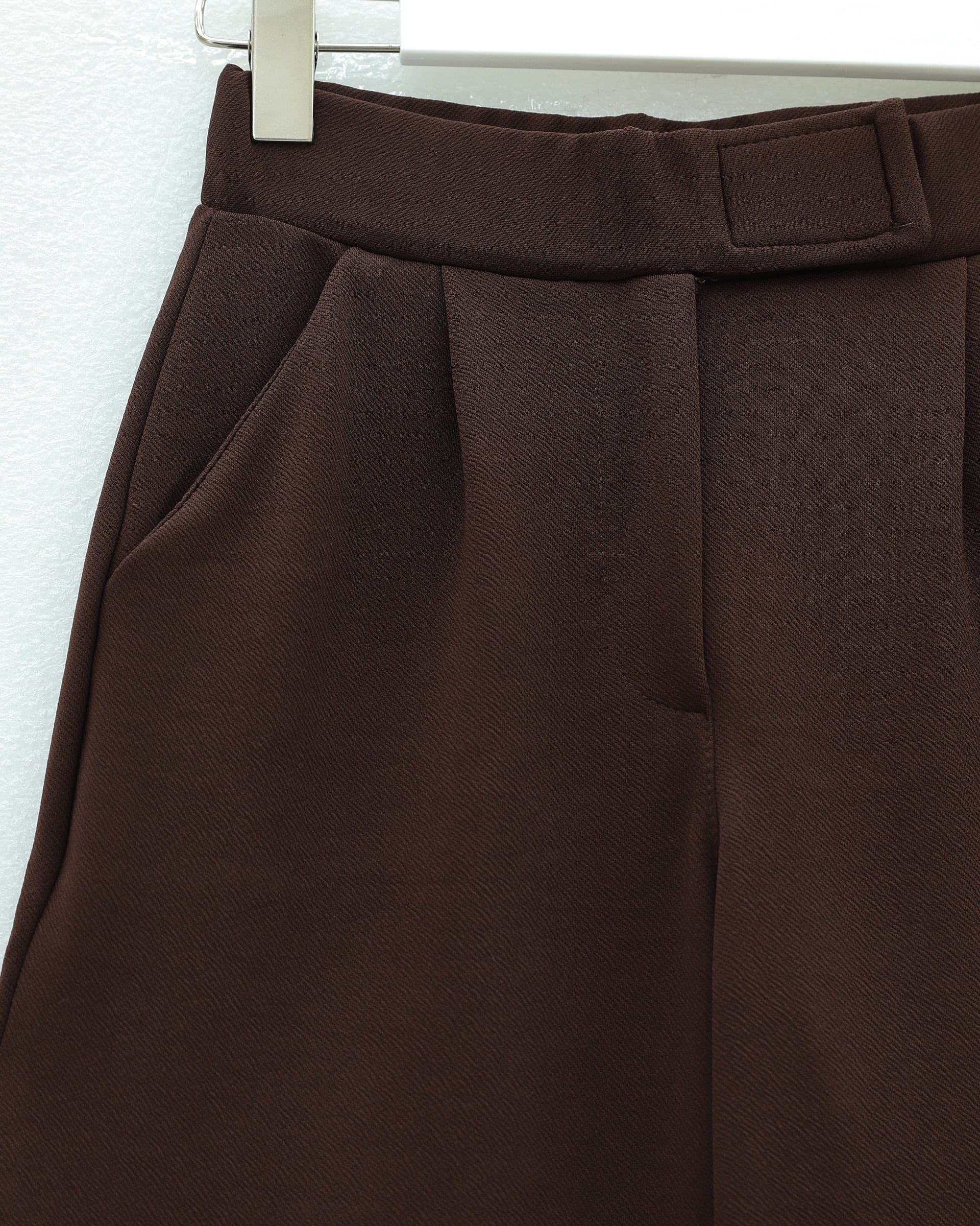 High-Waist Wide-Leg Trousers with Belt - Dark Brown - Podyumplus - by Peralane - photo 8