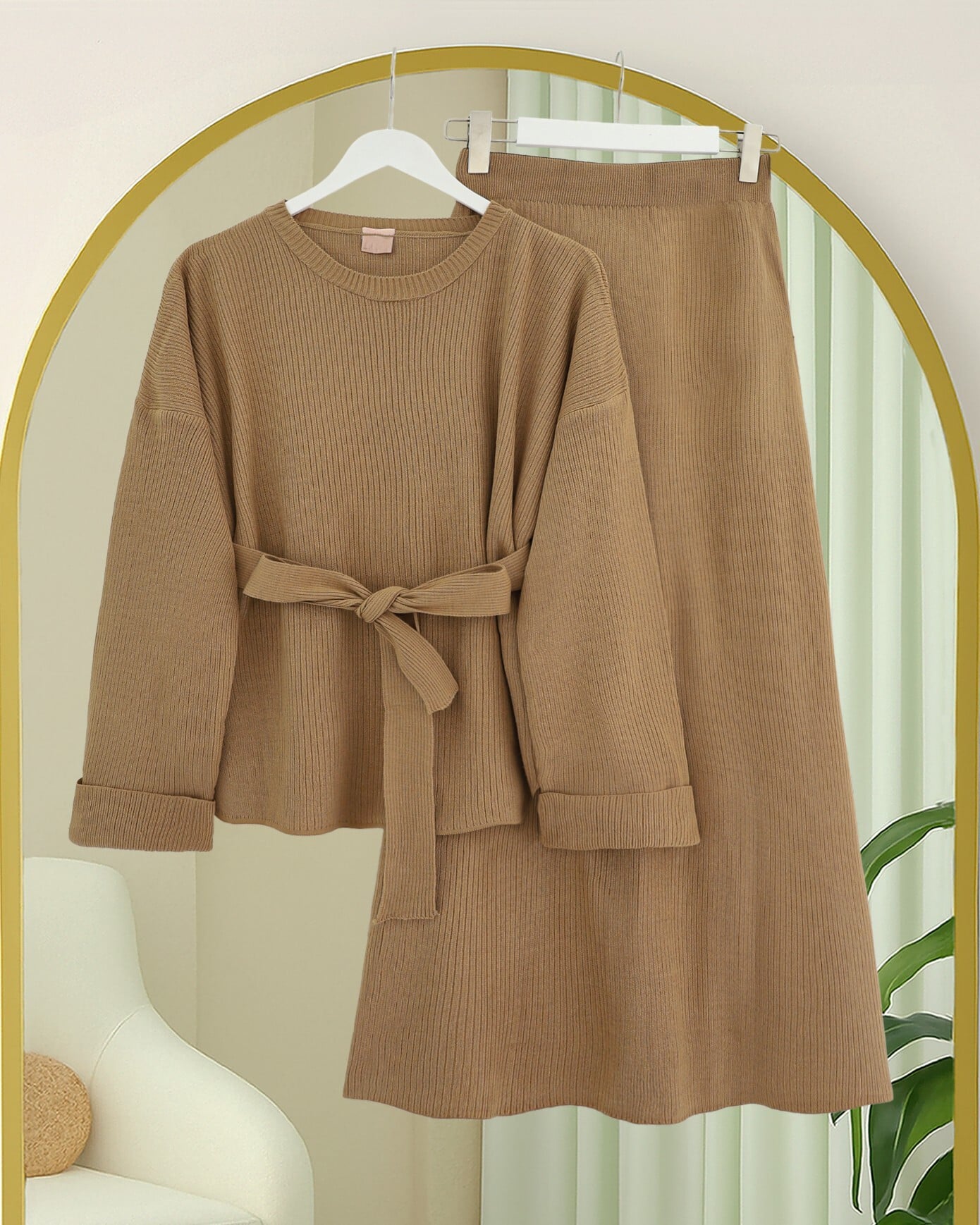 Fold-Sleeve Belted Slit Knit Set in Camel - Podyumplus - by Peralane - photo 2