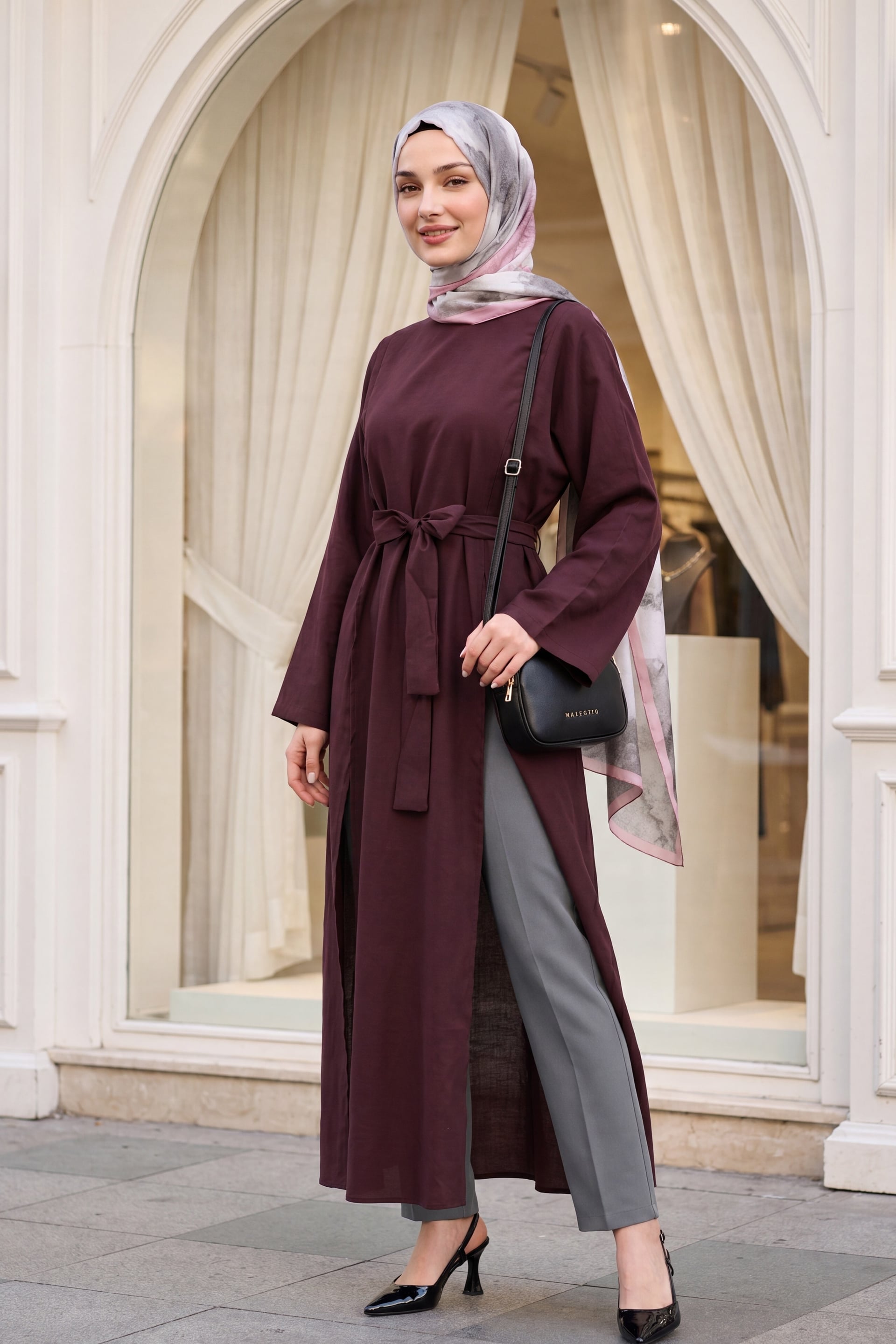 Long Modal Tunic with Round Neck, Deep Slits and Belt - Burgundy - Podyumplus - by Peralane