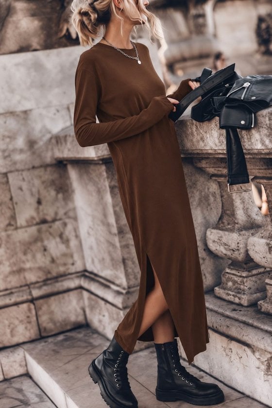 Women's Long-Sleeved Round Neck Side Slit Midi Viscose Dress - Janes - by Peralane - photo 3