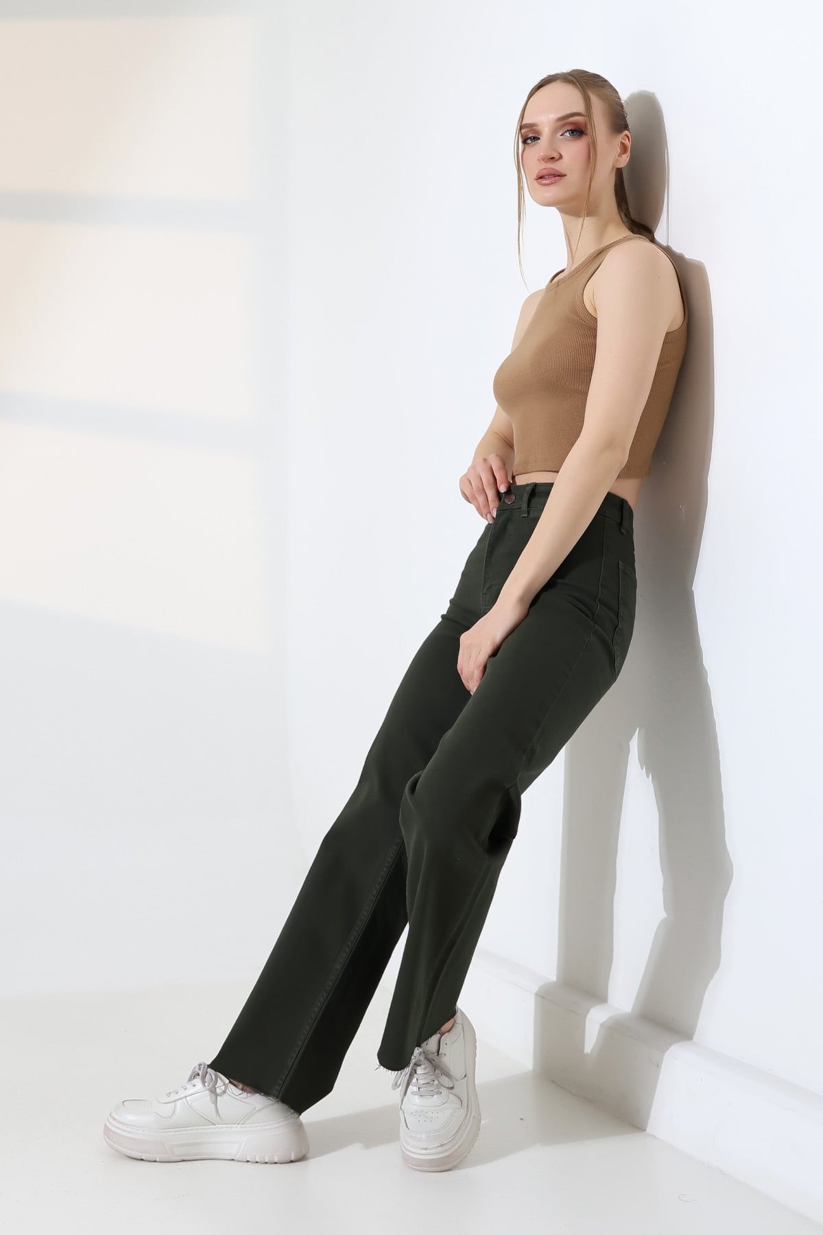 High-Waist Wide-Leg Palazzo Jeans with Frayed Hem, Pine Green, Size Set 27-32 - Xlove - by Peralane - photo 6