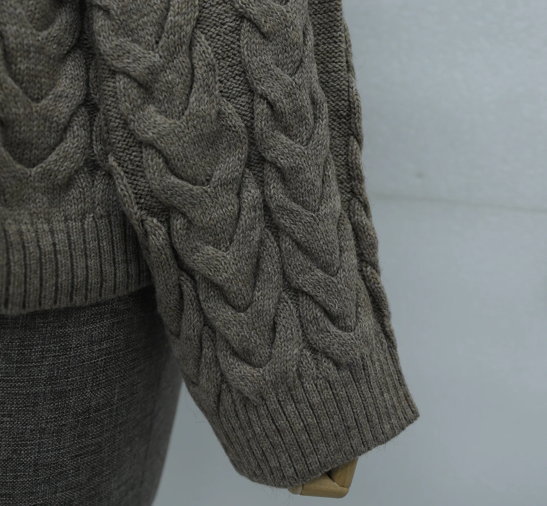 Cable Knit Slouchy Crop Knit Sweater - Earth - Podyumplus - by Peralane - photo 4