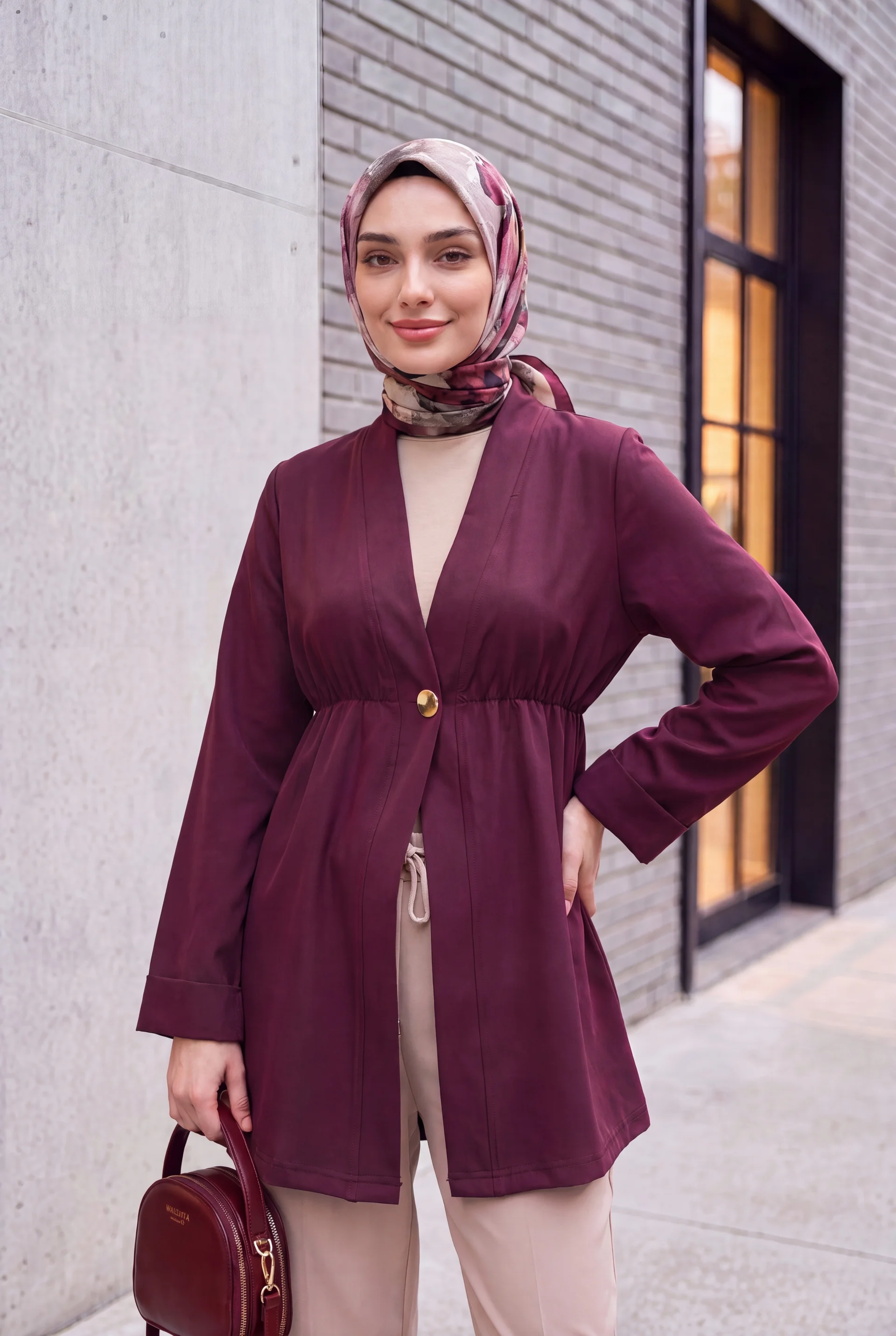 Elasticated Waist Folded Sleeve Single Button Crepe Kimono - Plum - Podyumplus - by Peralane