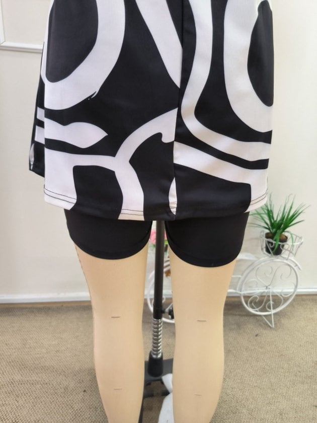 Women's Black White Print Scoop Neck One-Piece Swimsuit with Skirt Overlay and Attached Shorts - Janes - by Peralane - photo 7