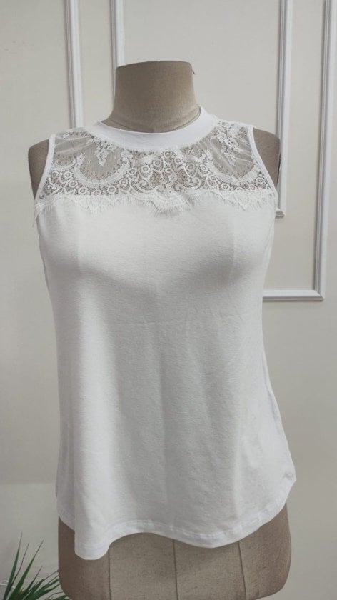Women's Sleeveless White Round Neck Lace Detail Viscose Blouse - Janes - by Peralane - photo 4