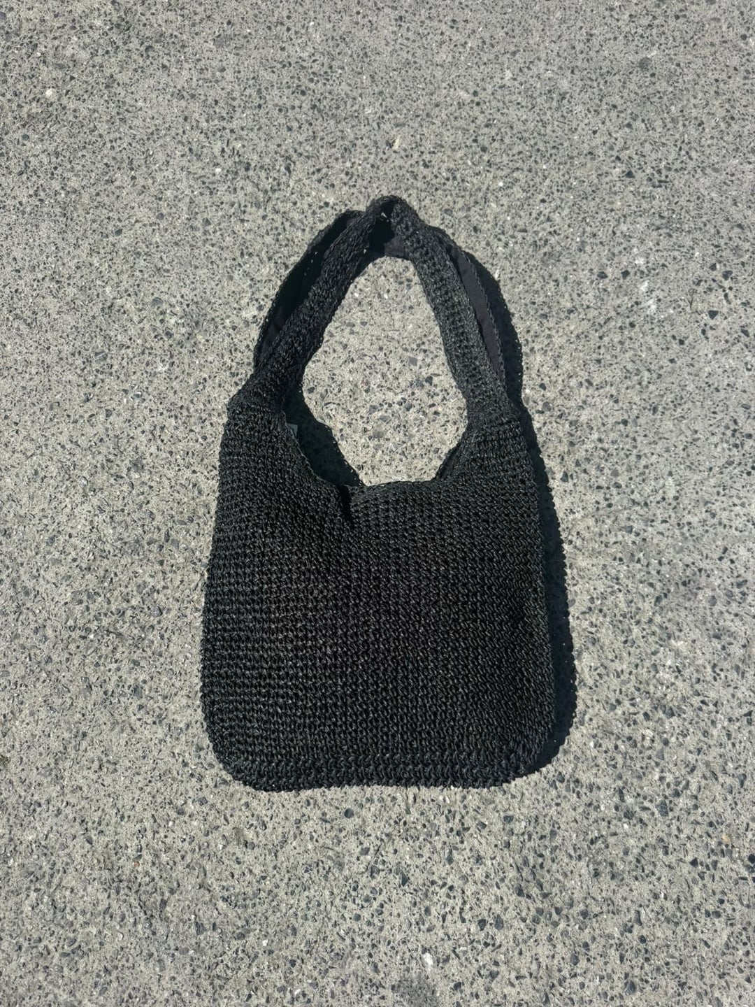Black Handwoven Straw Shoulder Bag for Women - Nesvay - by Peralane - photo 3