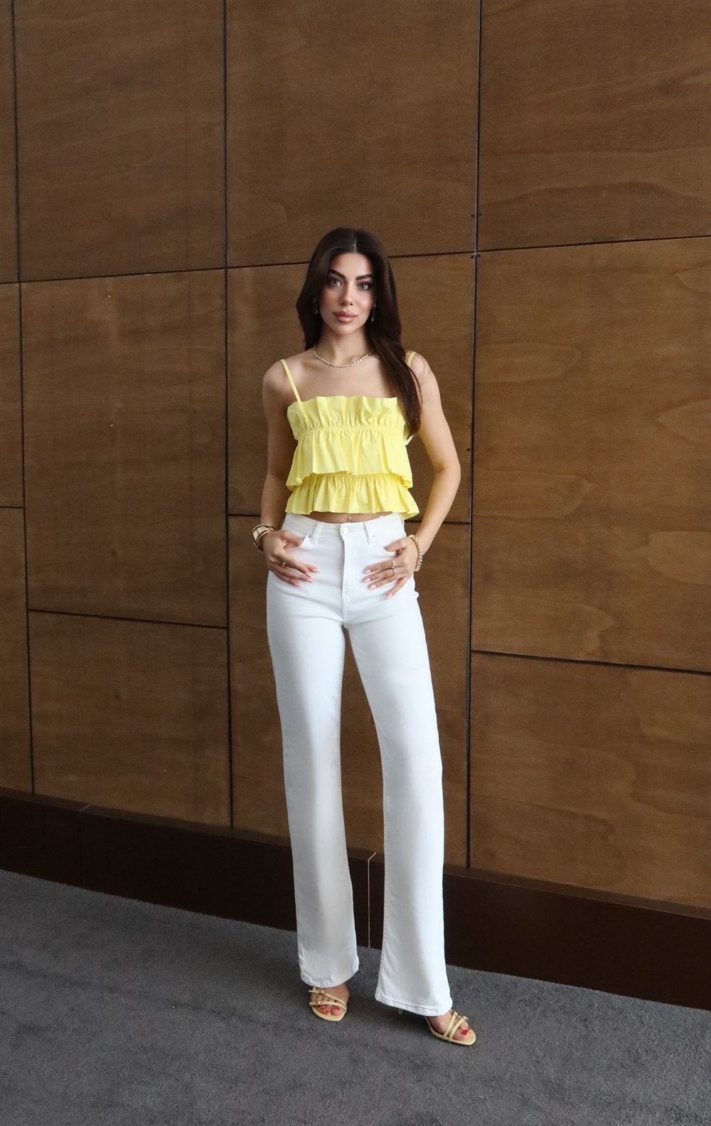 White High-Waist Crop Top and Wide-Leg Trouser Set - Lacarino Jeans - by Peralane - photo 2