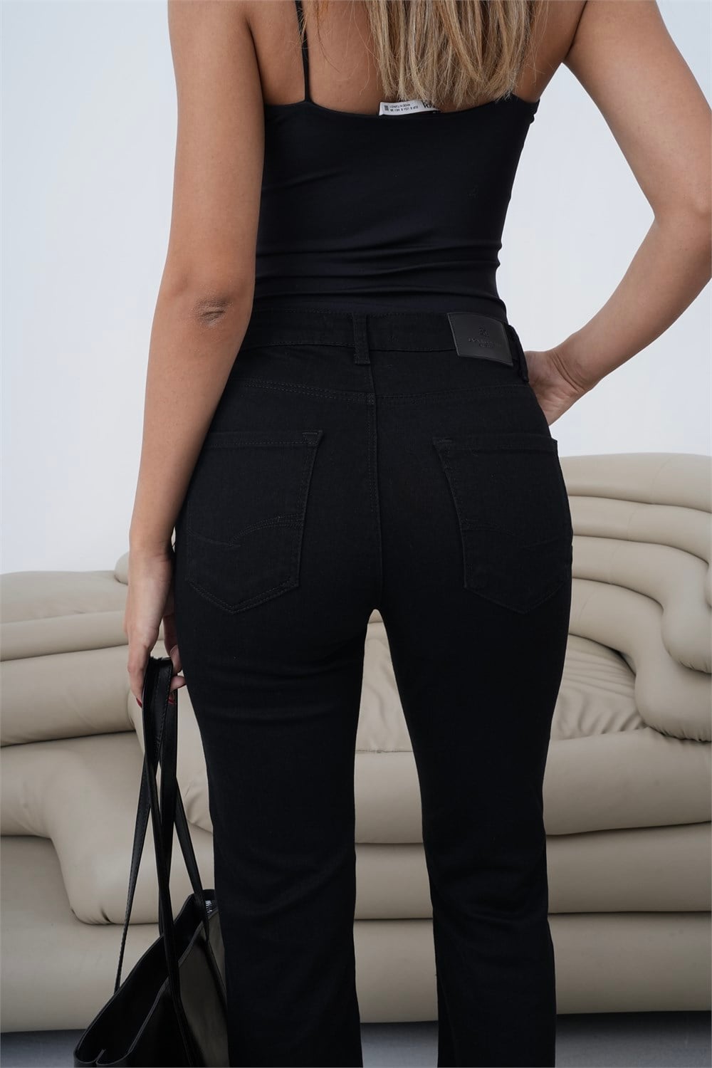 Black High-Waist Classic Fit Women's Jeans - Lacarino Jeans - by Peralane - photo 5