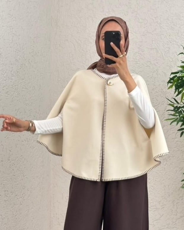Shepherd Stitch Pocketed Cashmere Pancho - Beige - Podyumplus - by Peralane - photo 2