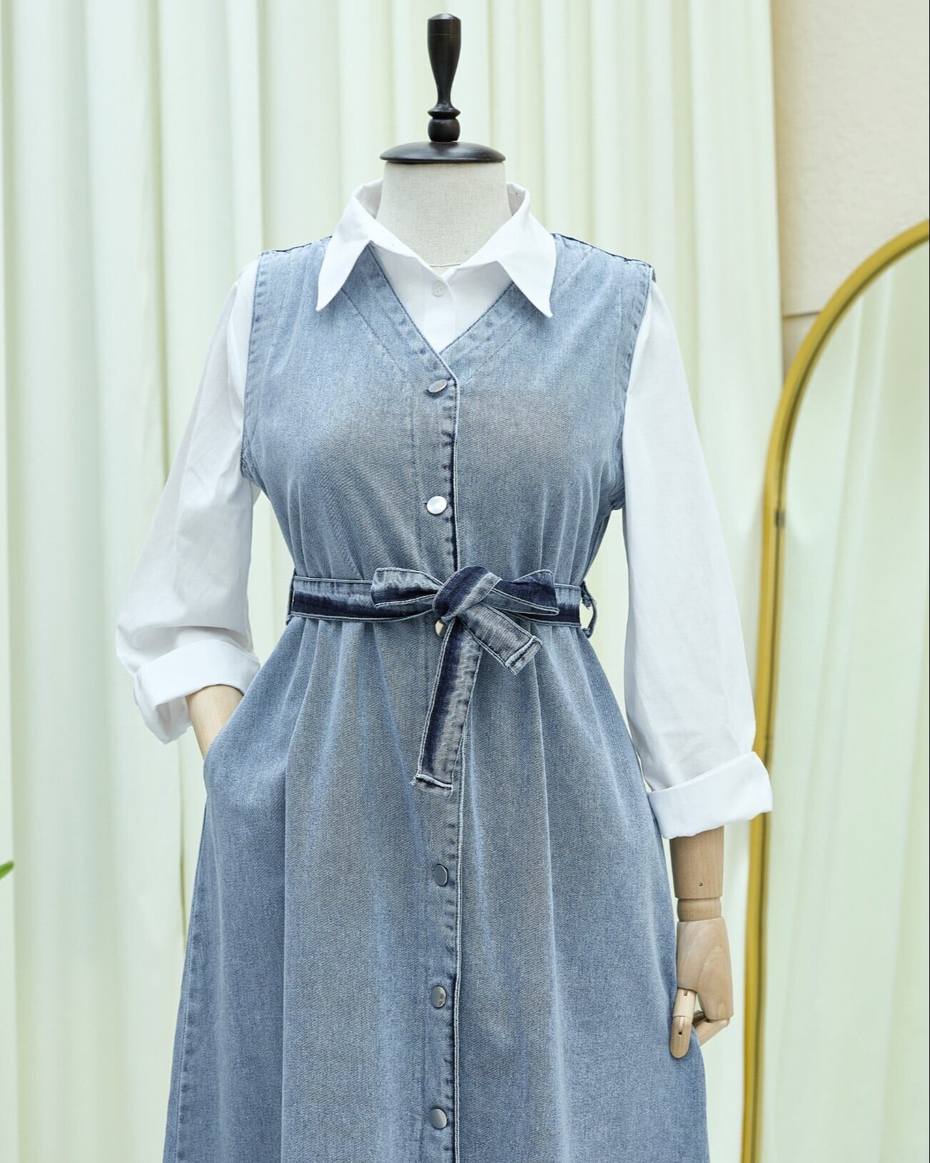 Belted Button-Front Denim Jile Dress - Ice Blue - Podyumplus - by Peralane - photo 5