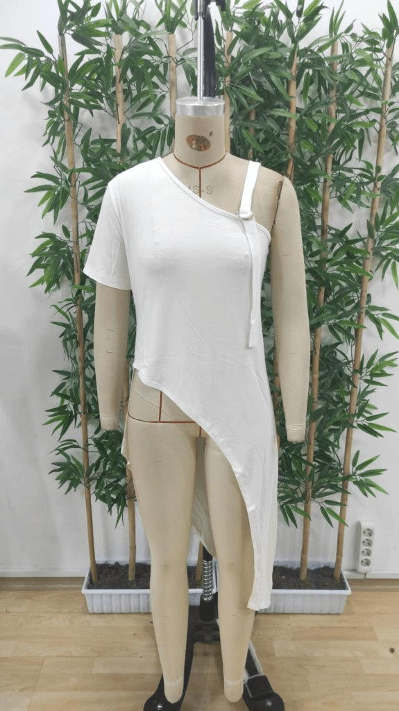 Women's One-Shoulder Asymmetric Blouse with Ring Detail - Janes - by Peralane - photo 4