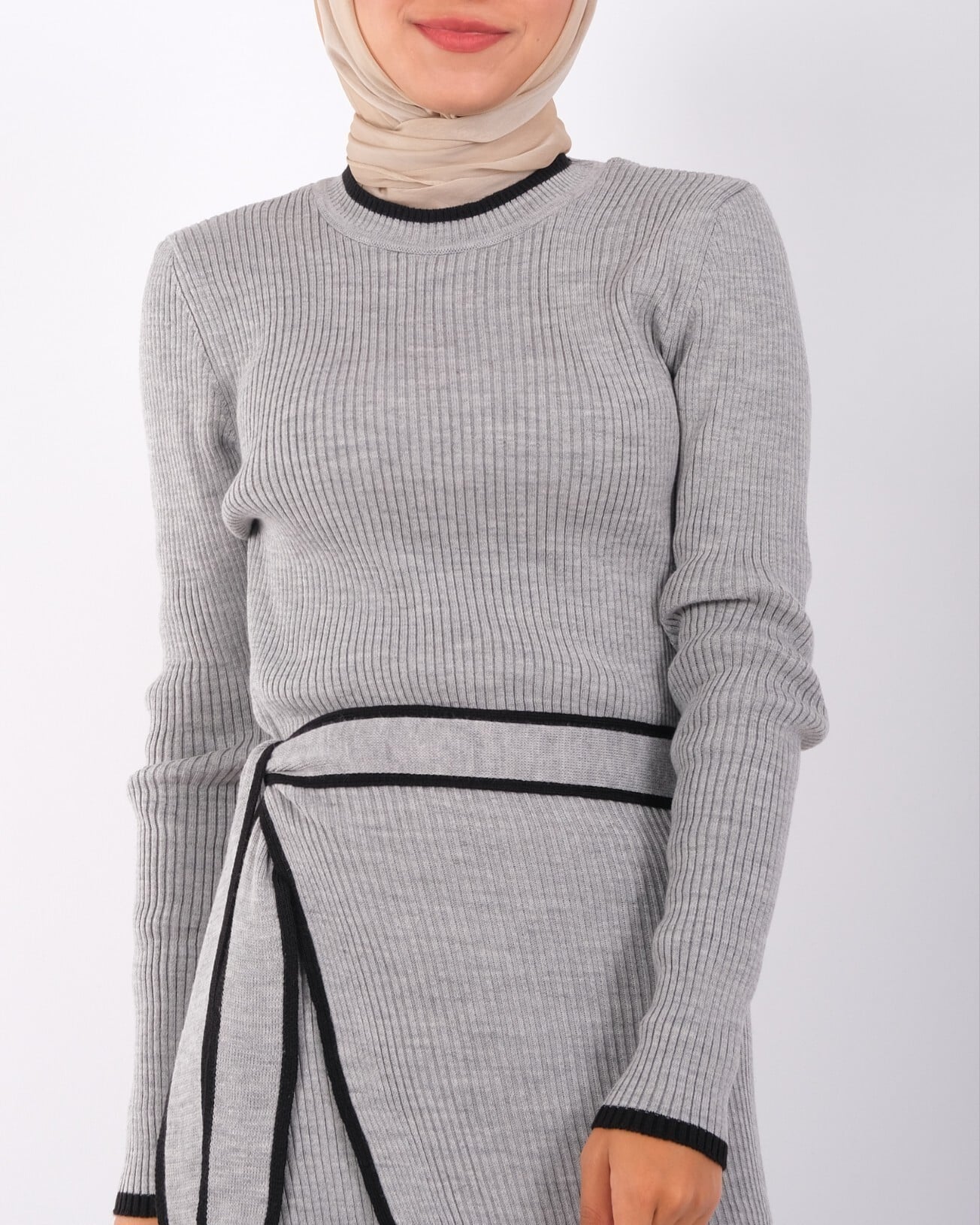 Grey Ribbed Knit Midi Dress with Wrap Skirt and Self-Tie Belt - Podyumplus - by Peralane - photo 4