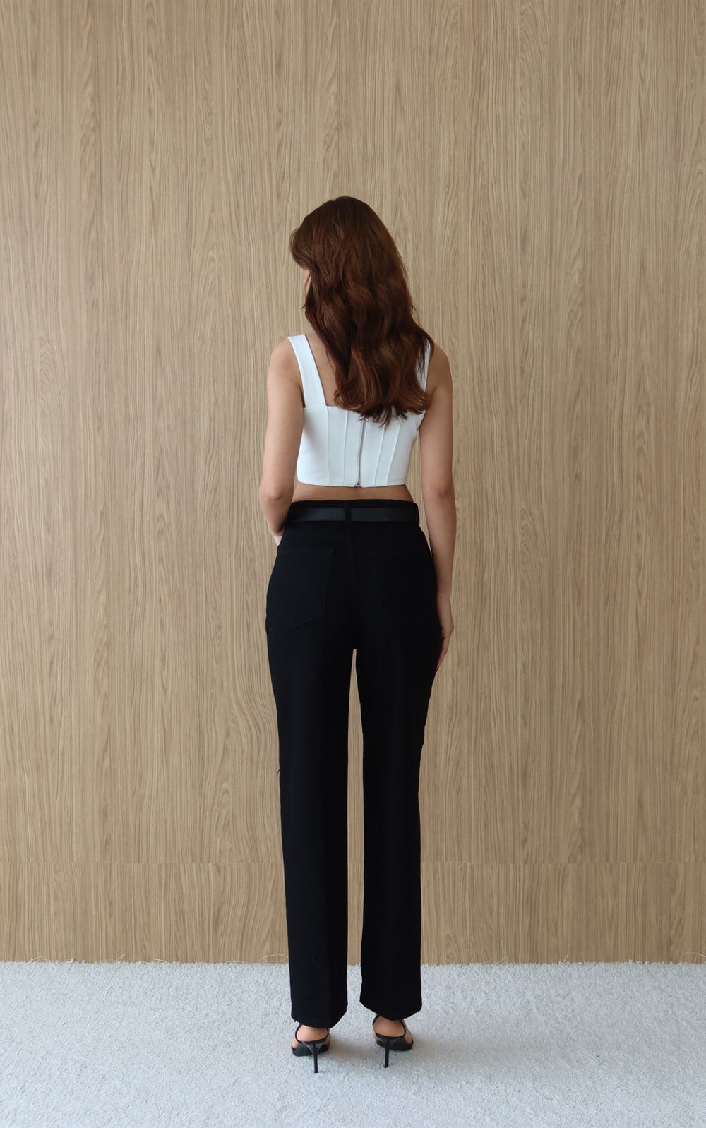 High Waist Belt Detail Balloon Fit Black Denim Trousers - Lacarino Jeans - by Peralane - photo 6
