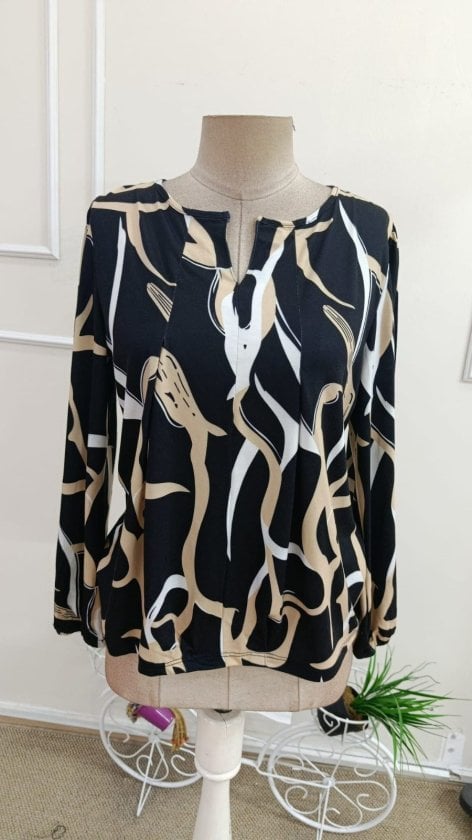 Women's Long-Sleeved V-Neck Abstract Print Blouse - Janes - by Peralane - photo 5