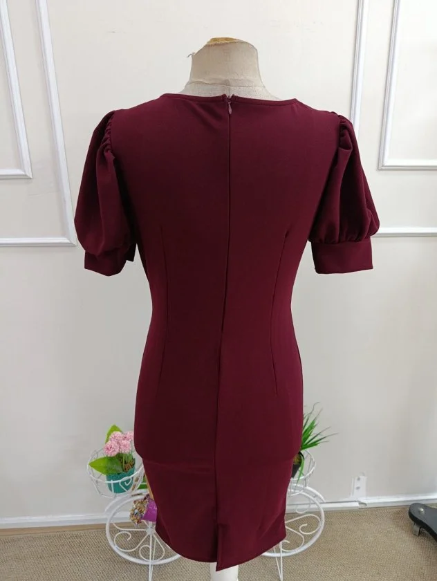 Women's Short-Sleeve Scalloped Neck Knit Dress in Burgundy - Janes - by Peralane - photo 5