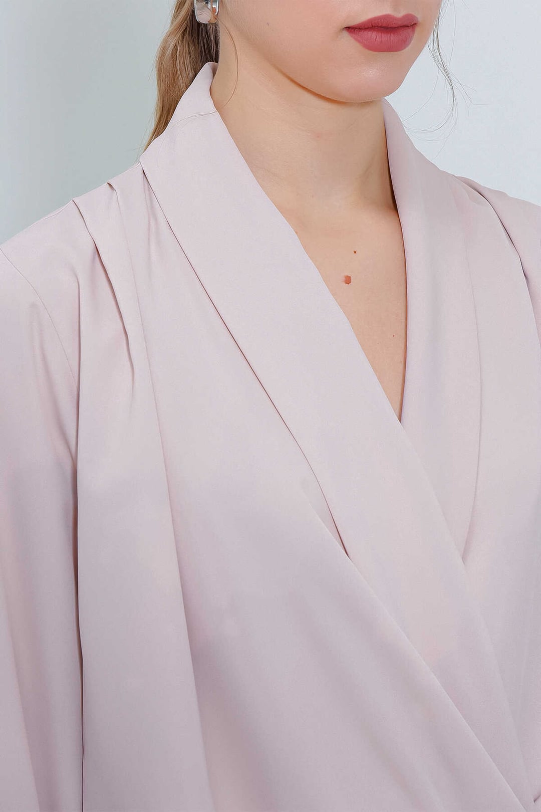 Women's Cream Wrap Collar Draped Satin Blouse 0492 - Bigdart - by Peralane - photo 3