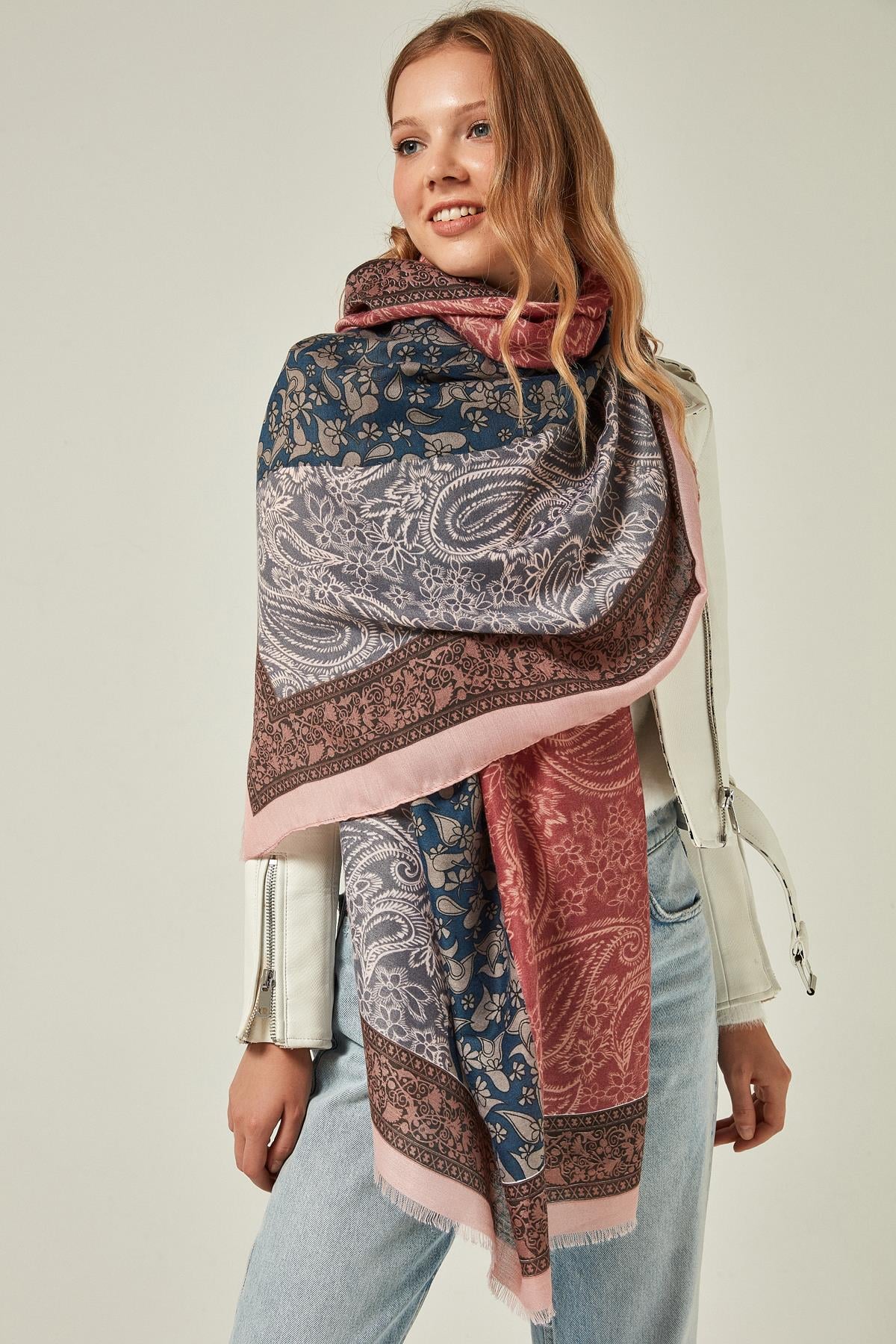 Paisley Print Long Scarf for Women in Navy, Rose and Grey - Nesvay - by Peralane - photo 2
