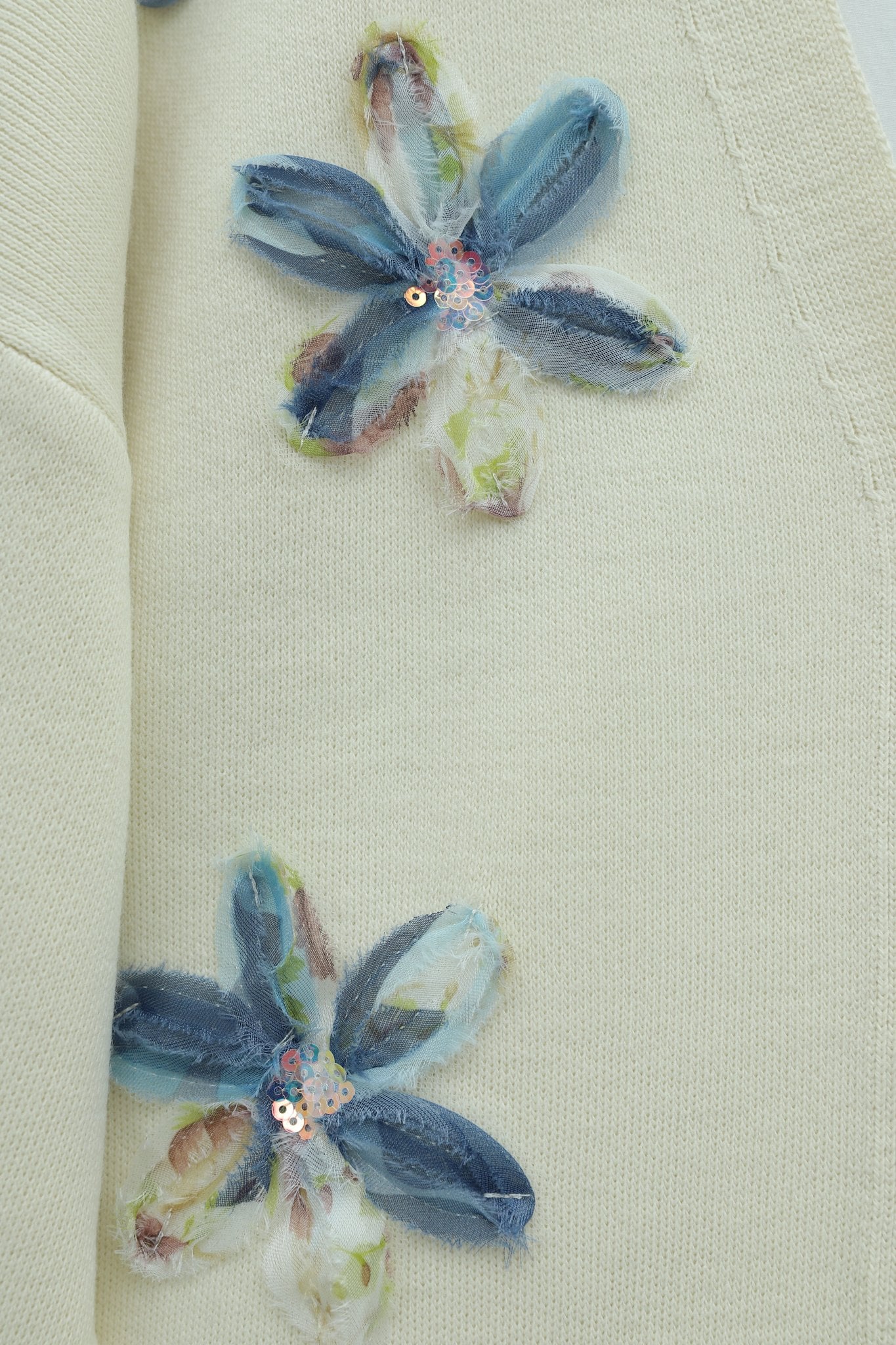 V-Neck Organza Tulle Floral Embroidered Knit Cardigan - Beige - Podyumplus - by Peralane - photo 6