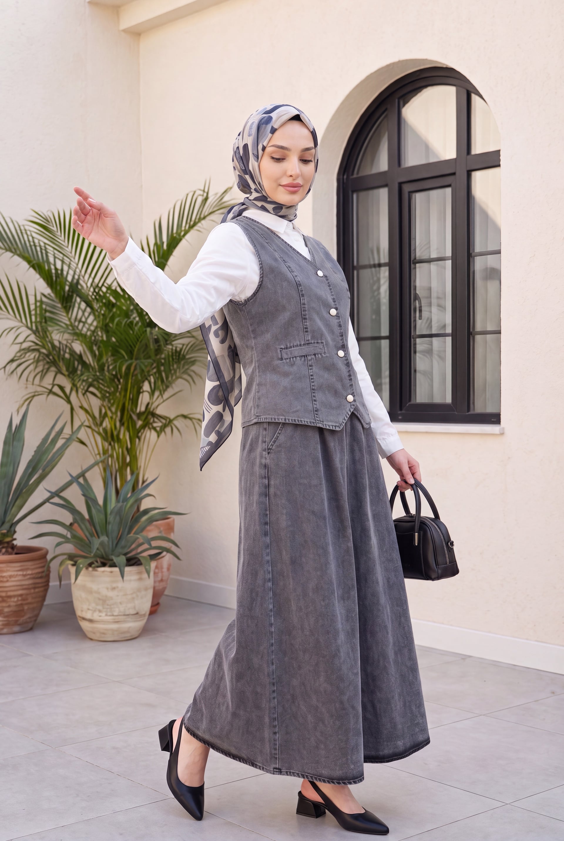 V-Neck Denim Vest and Skirt Set - Smoke - Podyumplus - by Peralane - photo 3