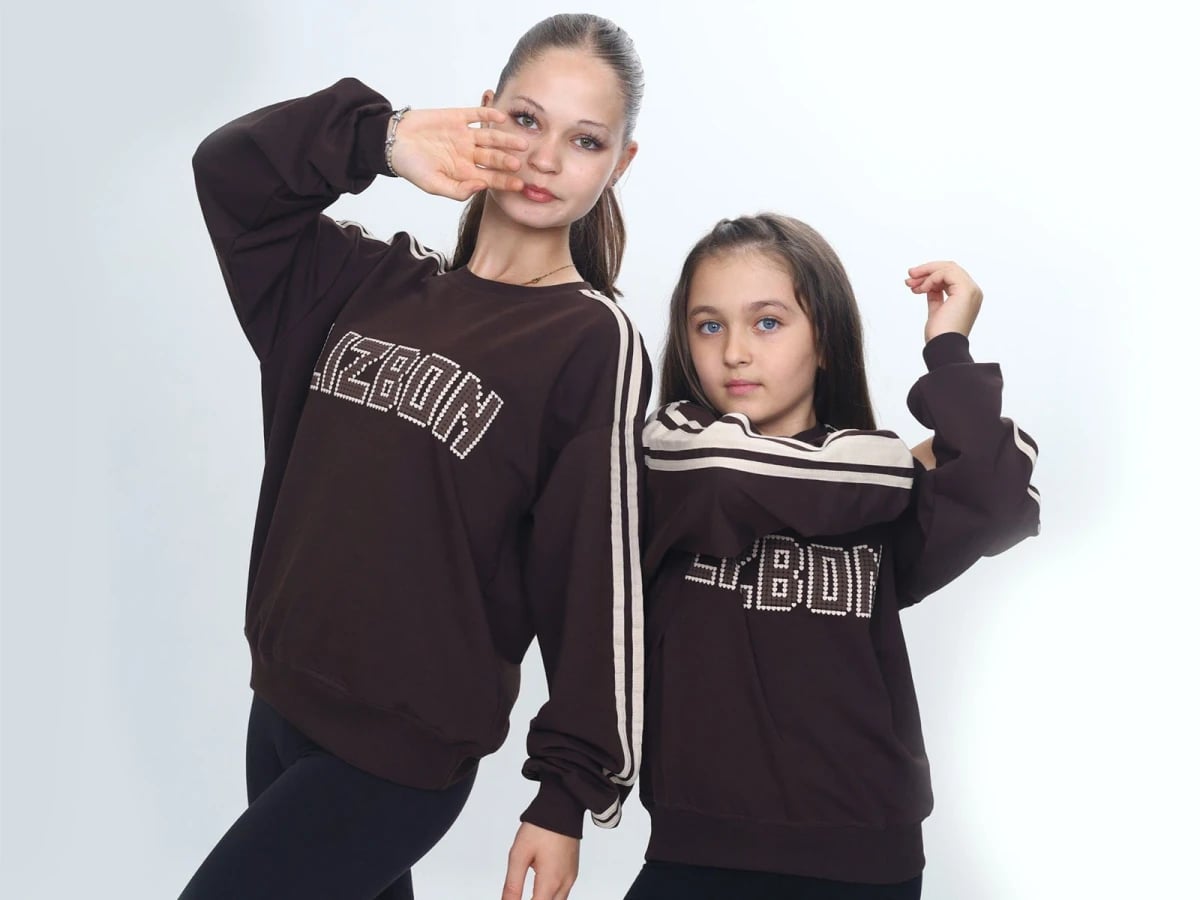 Girls' LIZBON Print Crew Neck Sweatshirt in Dark Brown - Vizviz - by Peralane