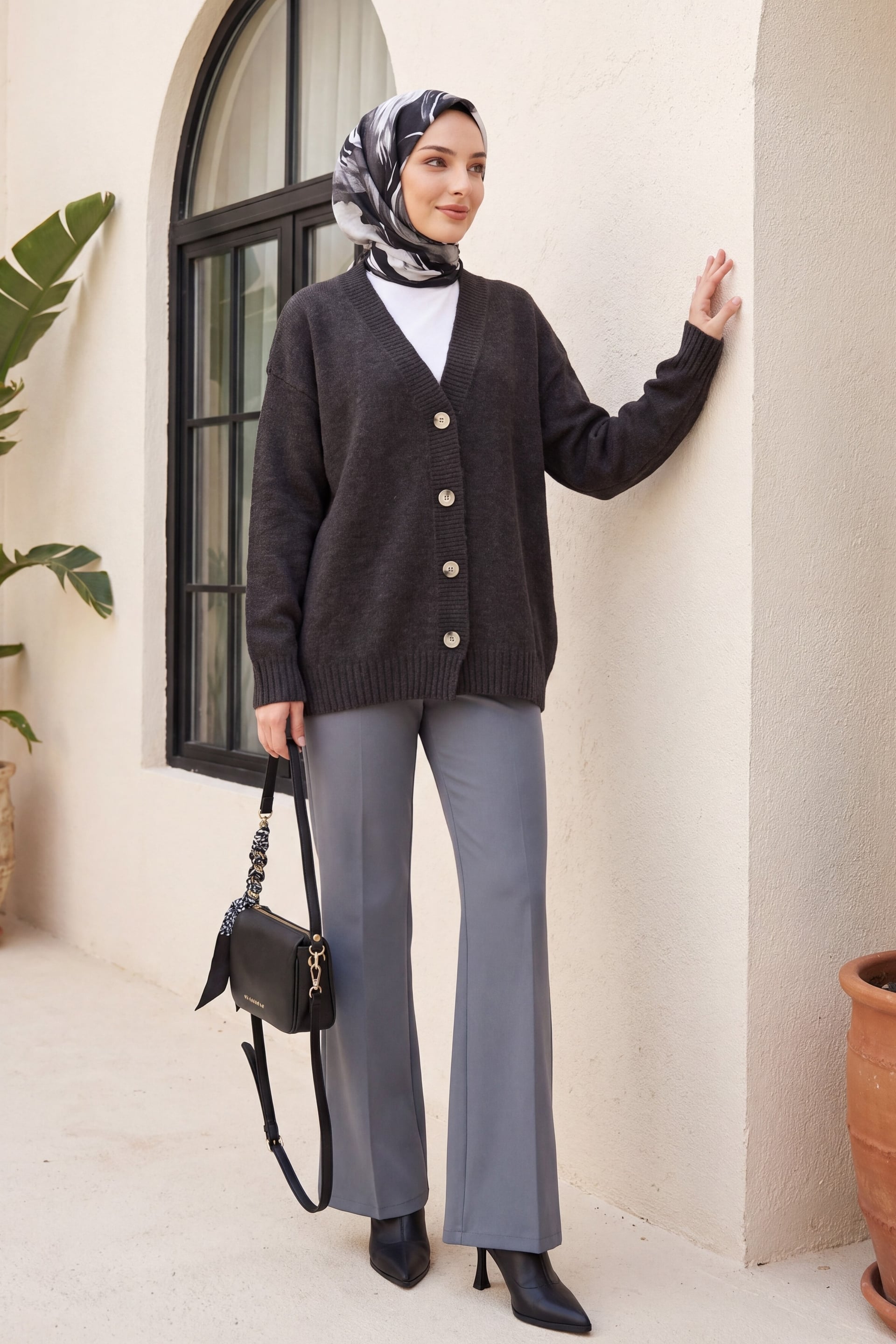 V-Neck Button-Front Loose Knit Cardigan - Anthracite - Podyumplus - by Peralane - photo 5