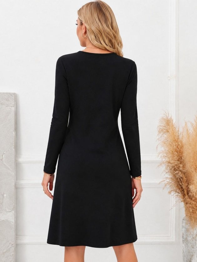 Women's Long-Sleeved Black Knit Dress with Pleated Detail - Janes - by Peralane - photo 3