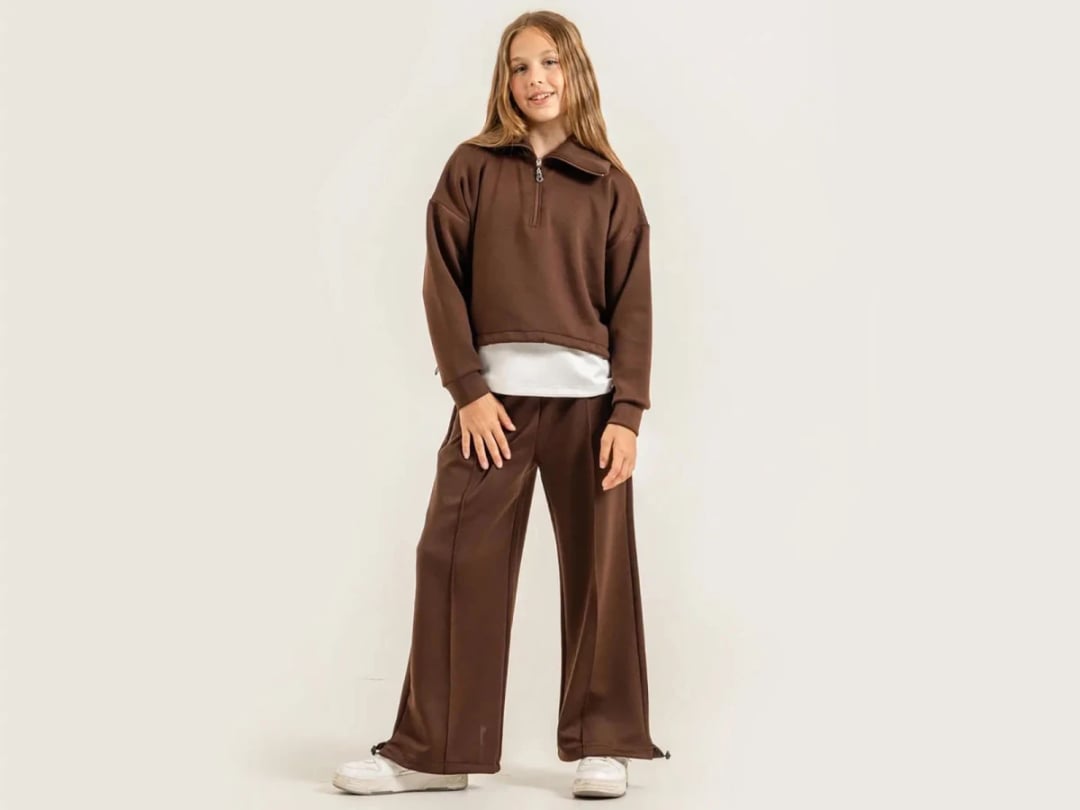 Brown Quarter-Zip Girls' Loungewear Set with Cropped Sweatshirt and Wide-Leg Trousers - ÖZ Bebe - by Peralane