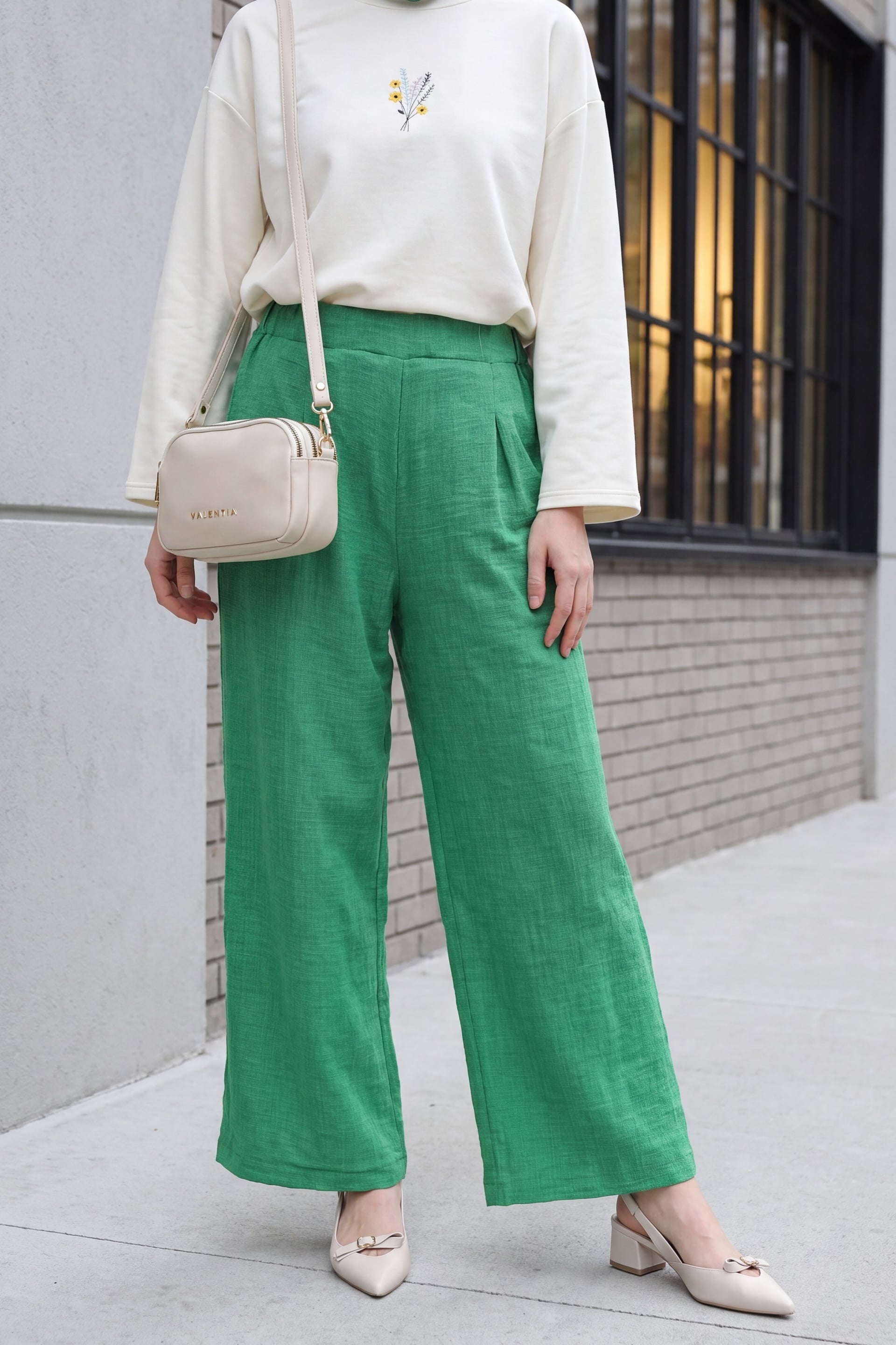 Women's Elasticated Waist Wide Leg Pleated Linen Look Trousers - Light Green - Podyumplus - by Peralane