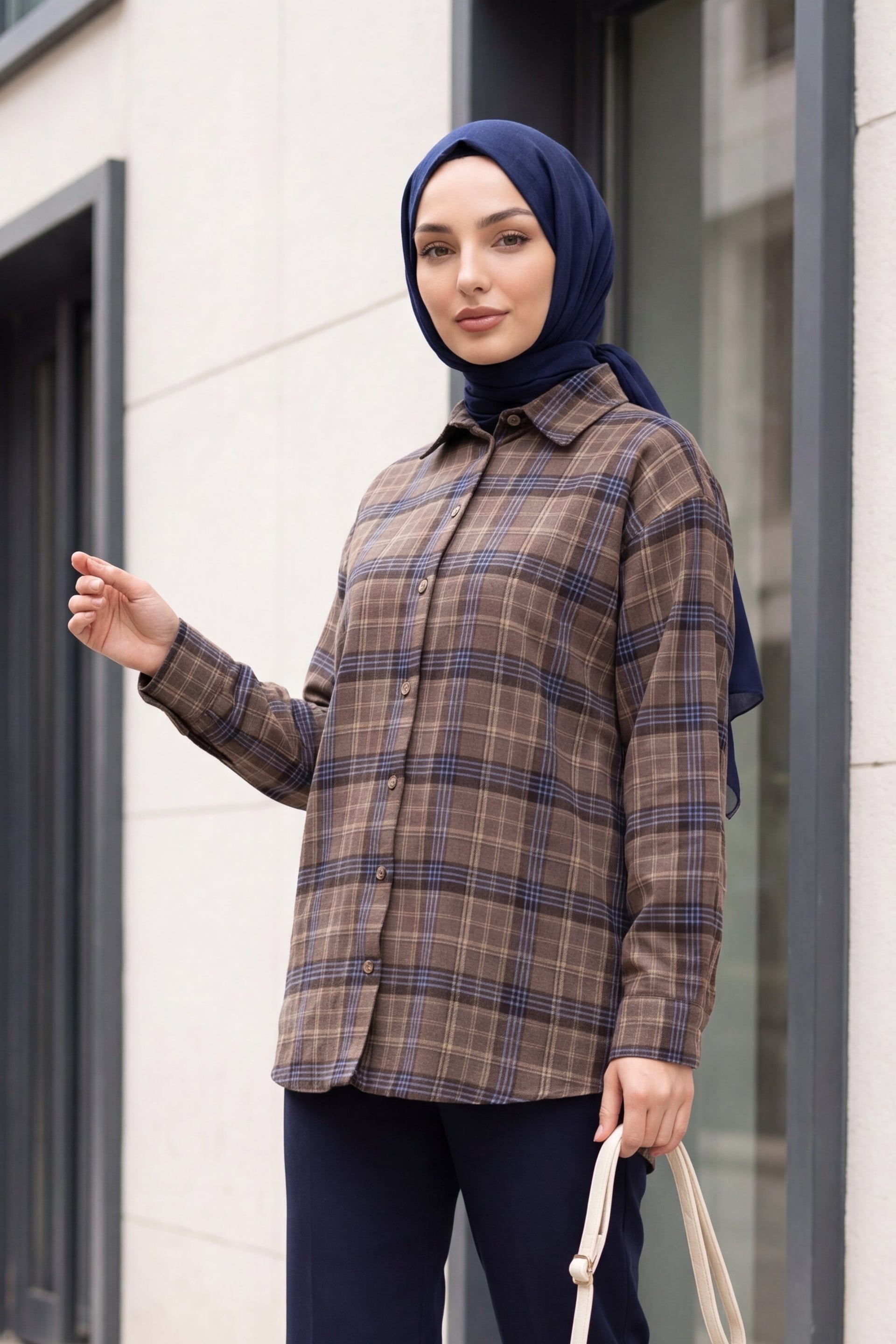 Oversize Plaid Shirt in Brown and Blue – Vizon - Podyumplus - by Peralane