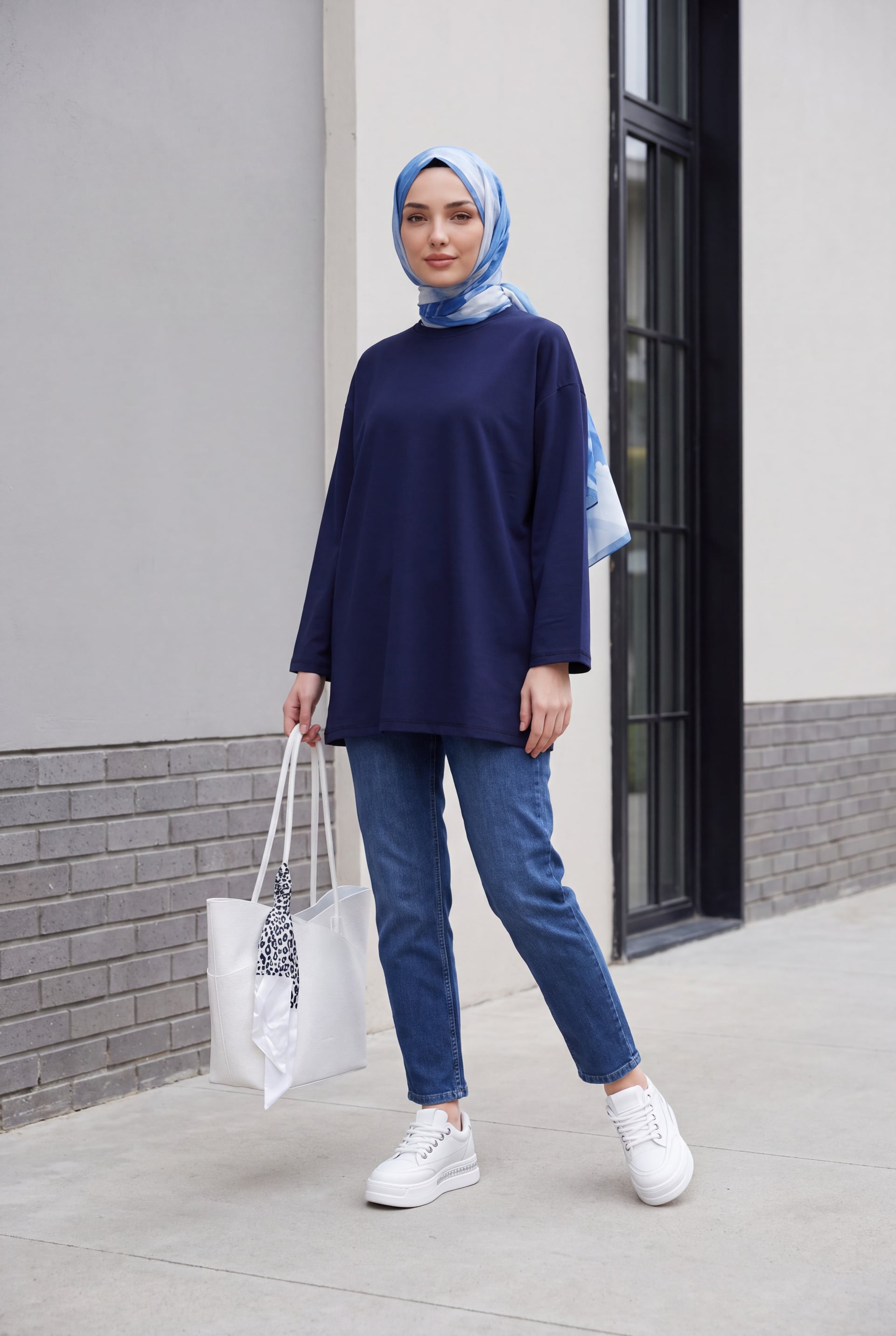 High-Waist Straight Leg Jeans with Pockets - Indigo - Podyumplus - by Peralane - photo 4