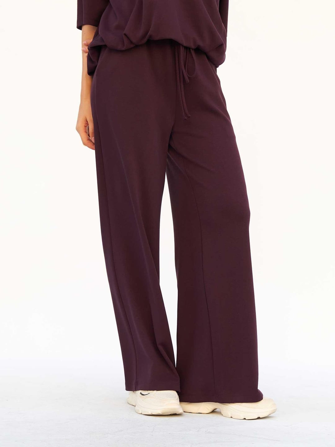 Women's Knit Lounge Set with V-Neck Top and Drawstring Trousers - Lefon - by Peralane - photo 5